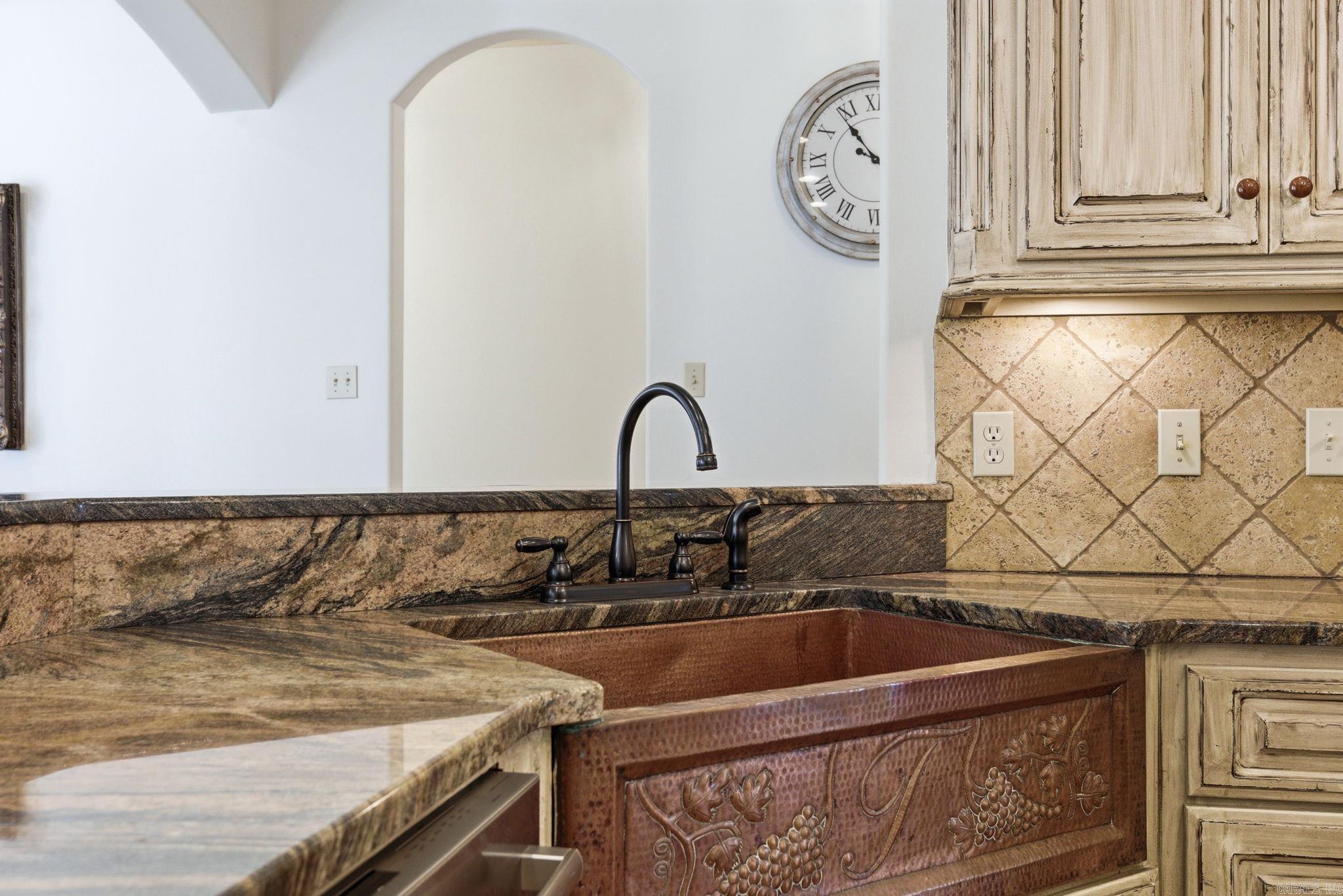 31 Cravache  Little Rock, AR