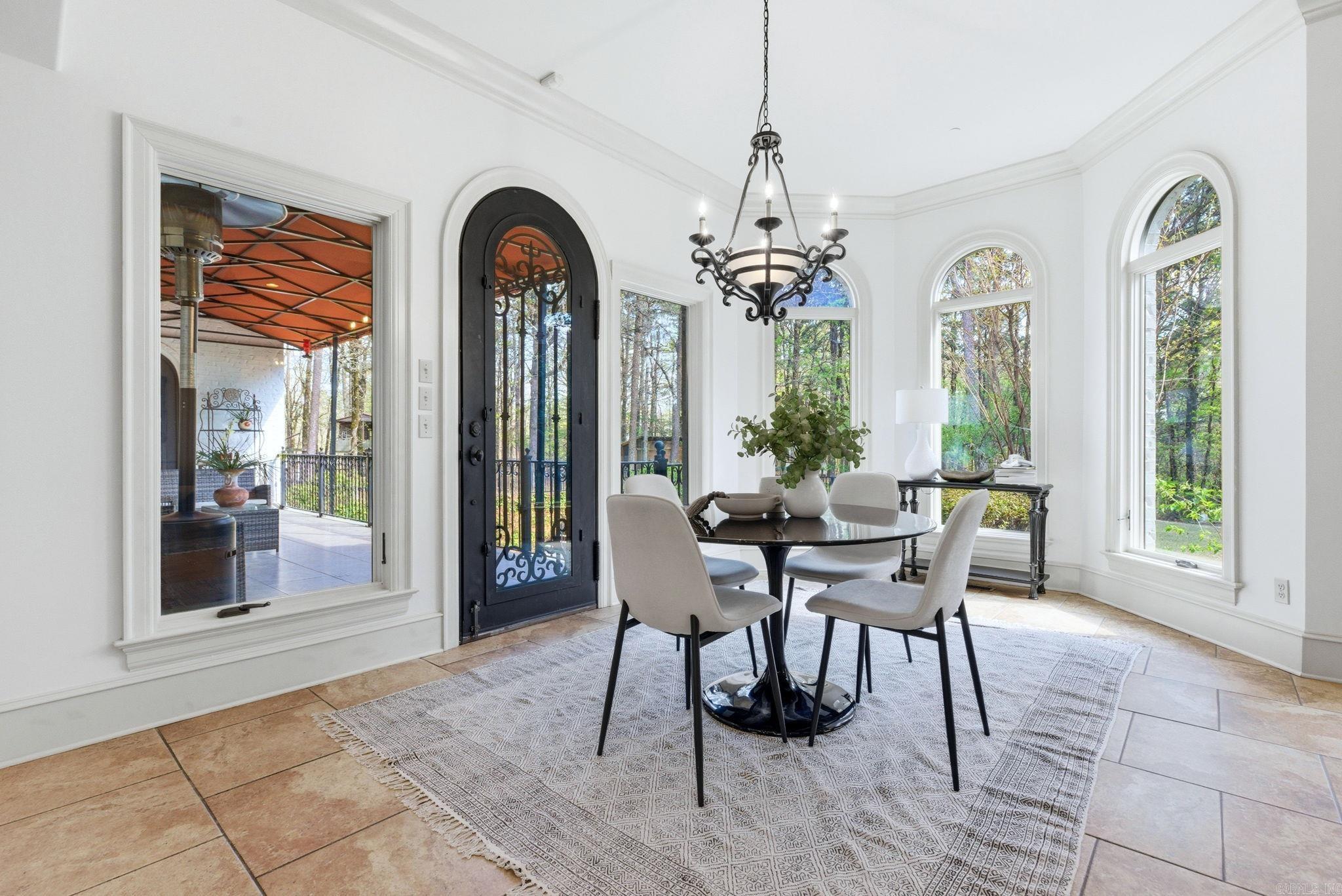 31 Cravache  Little Rock, AR