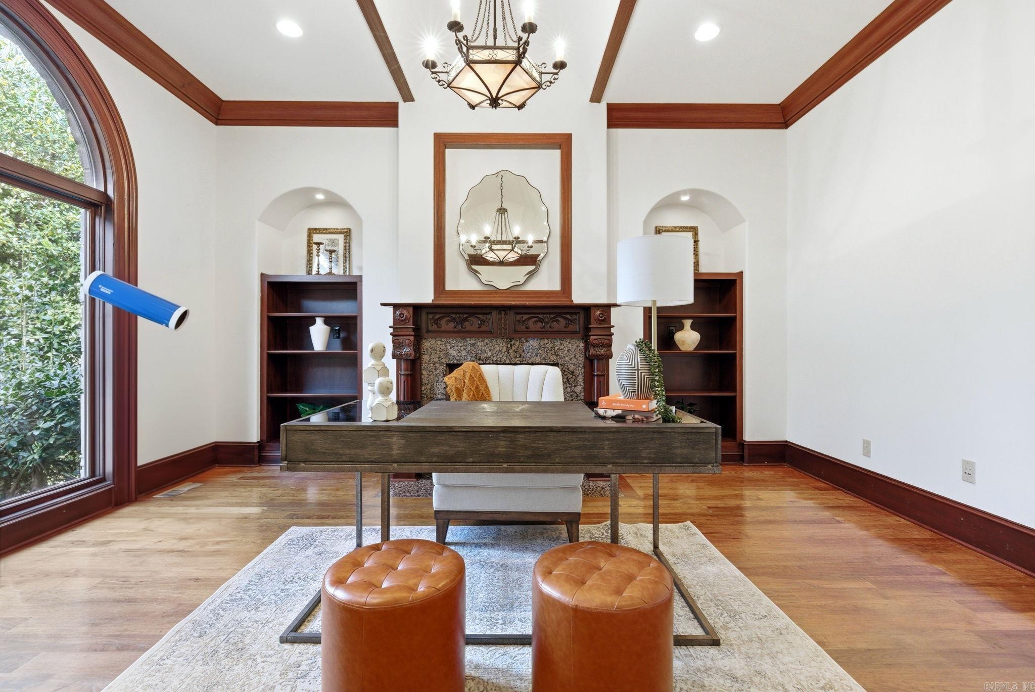 31 Cravache  Little Rock, AR