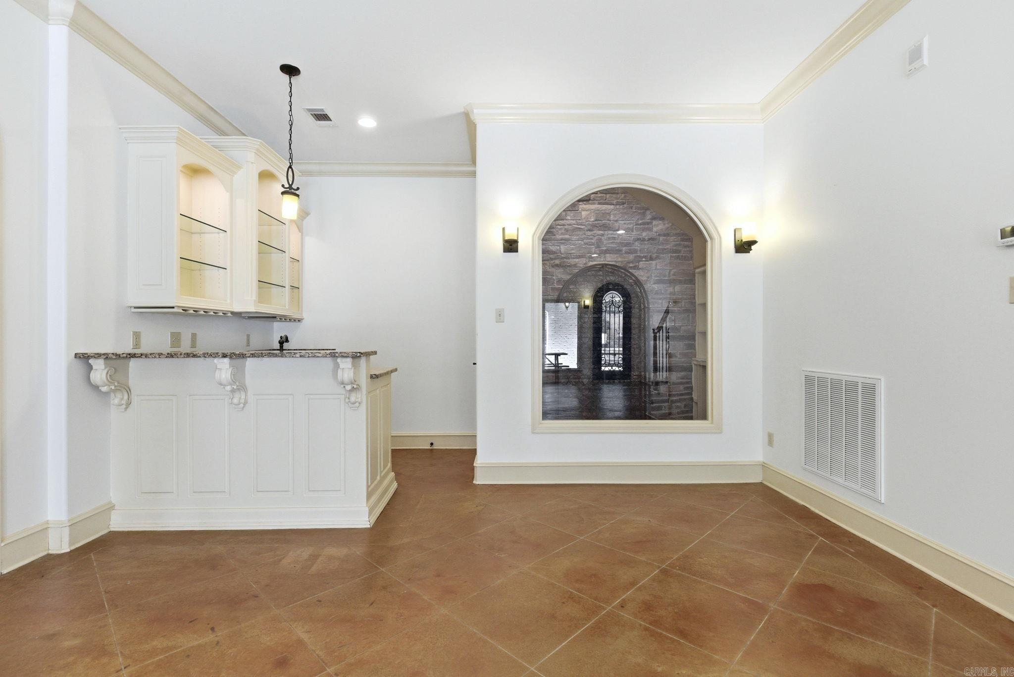 31 Cravache  Little Rock, AR