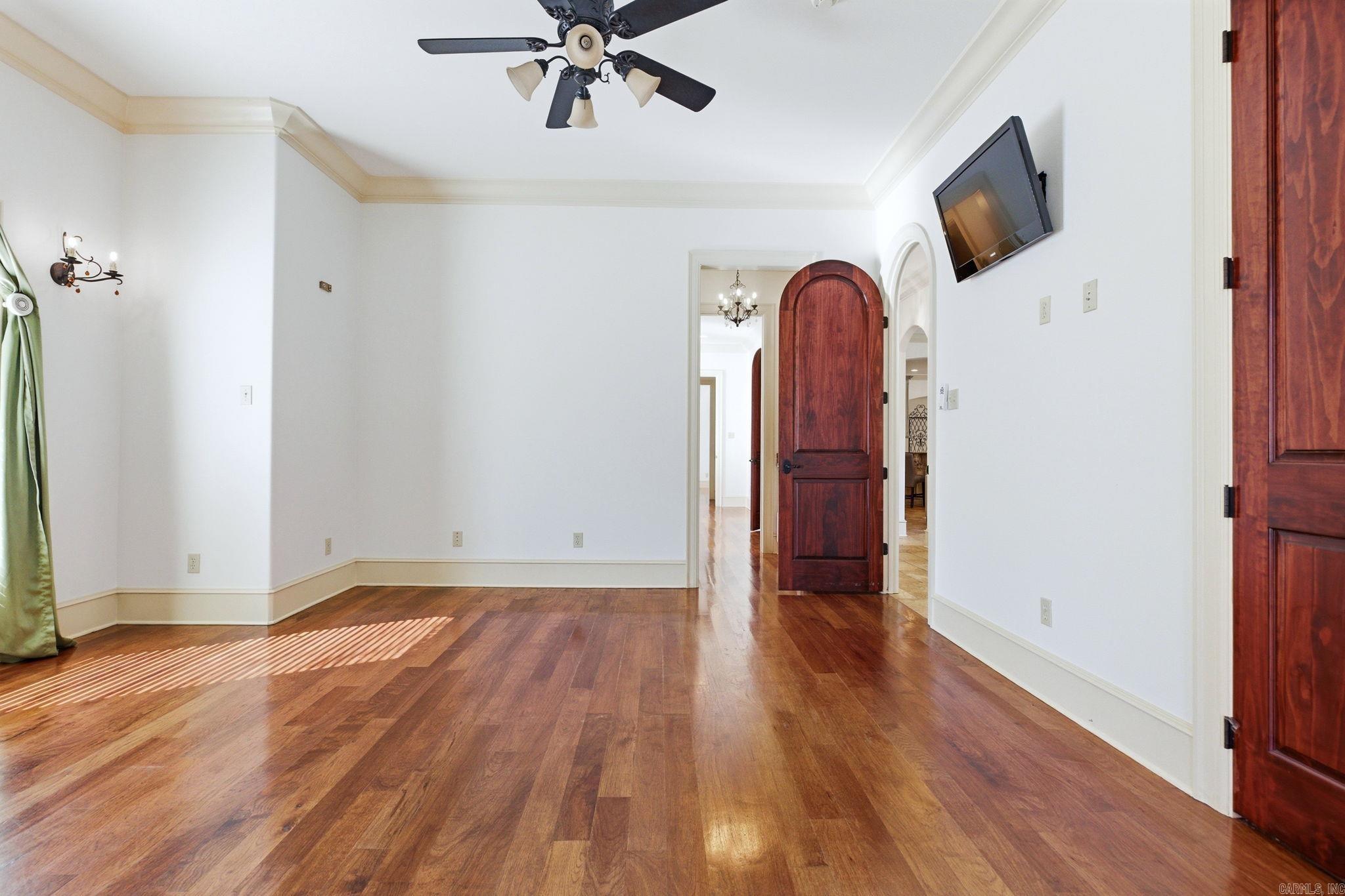 31 Cravache  Little Rock, AR