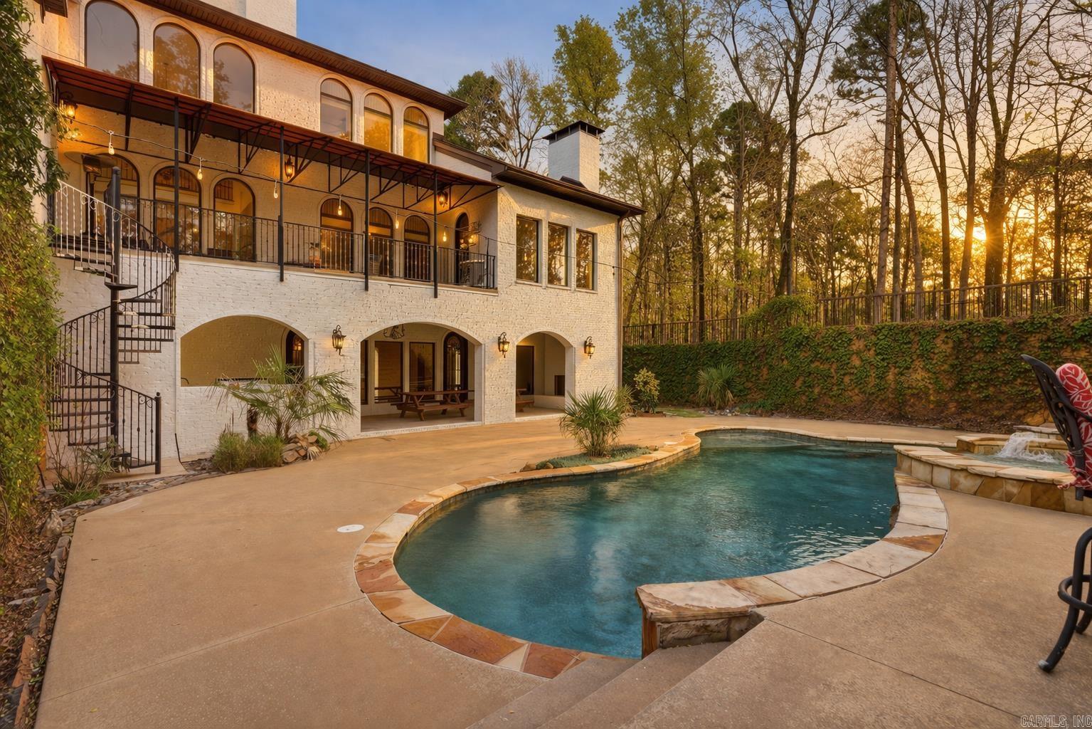 31 Cravache  Little Rock, AR