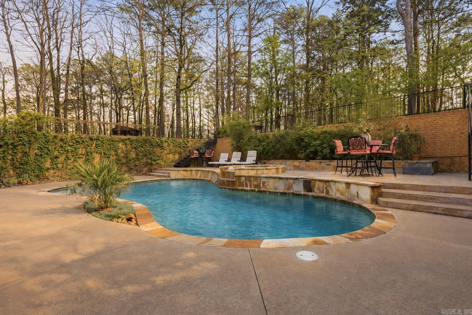 31 Cravache  Little Rock, AR