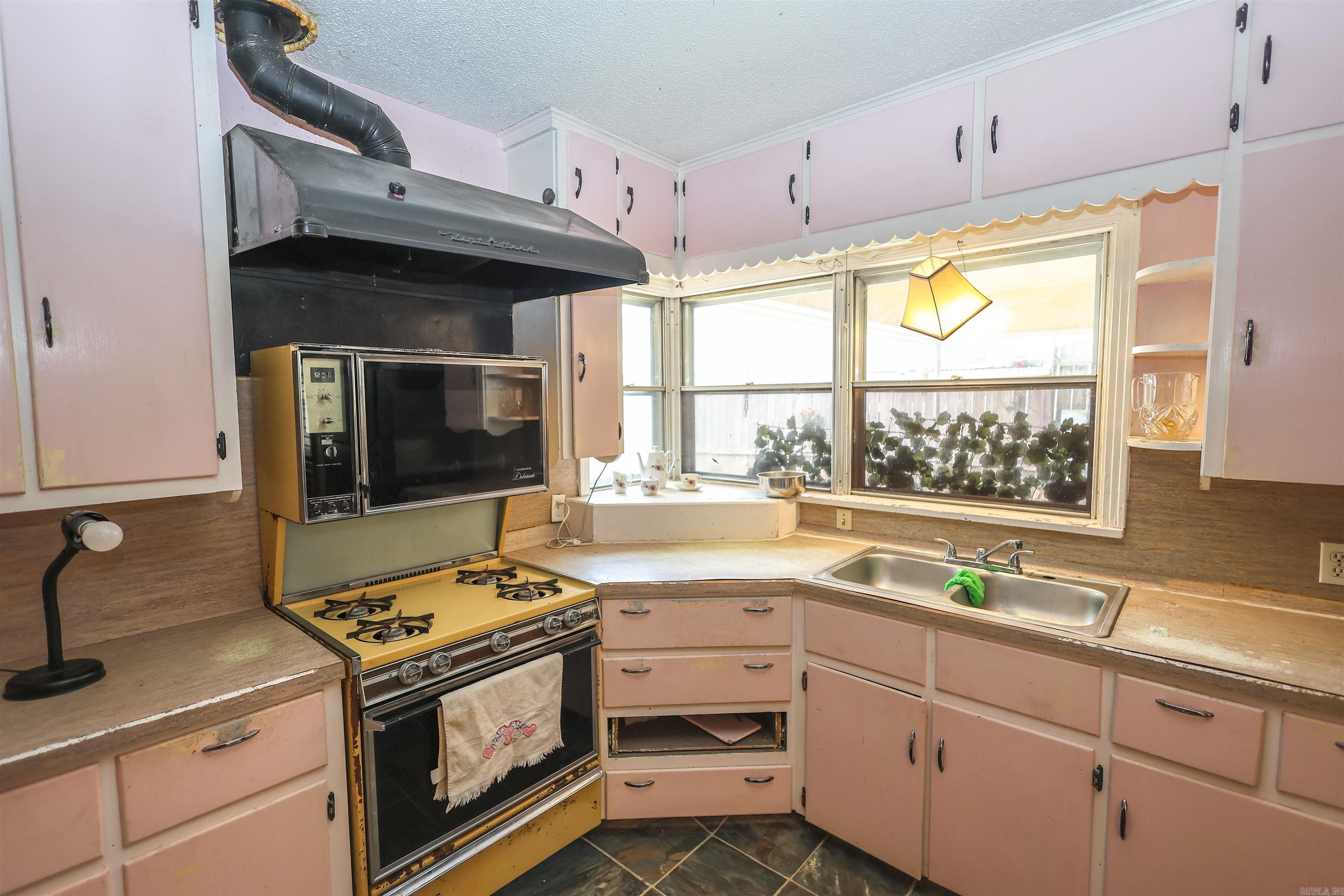 1008 W Grand  Hot Springs, AR