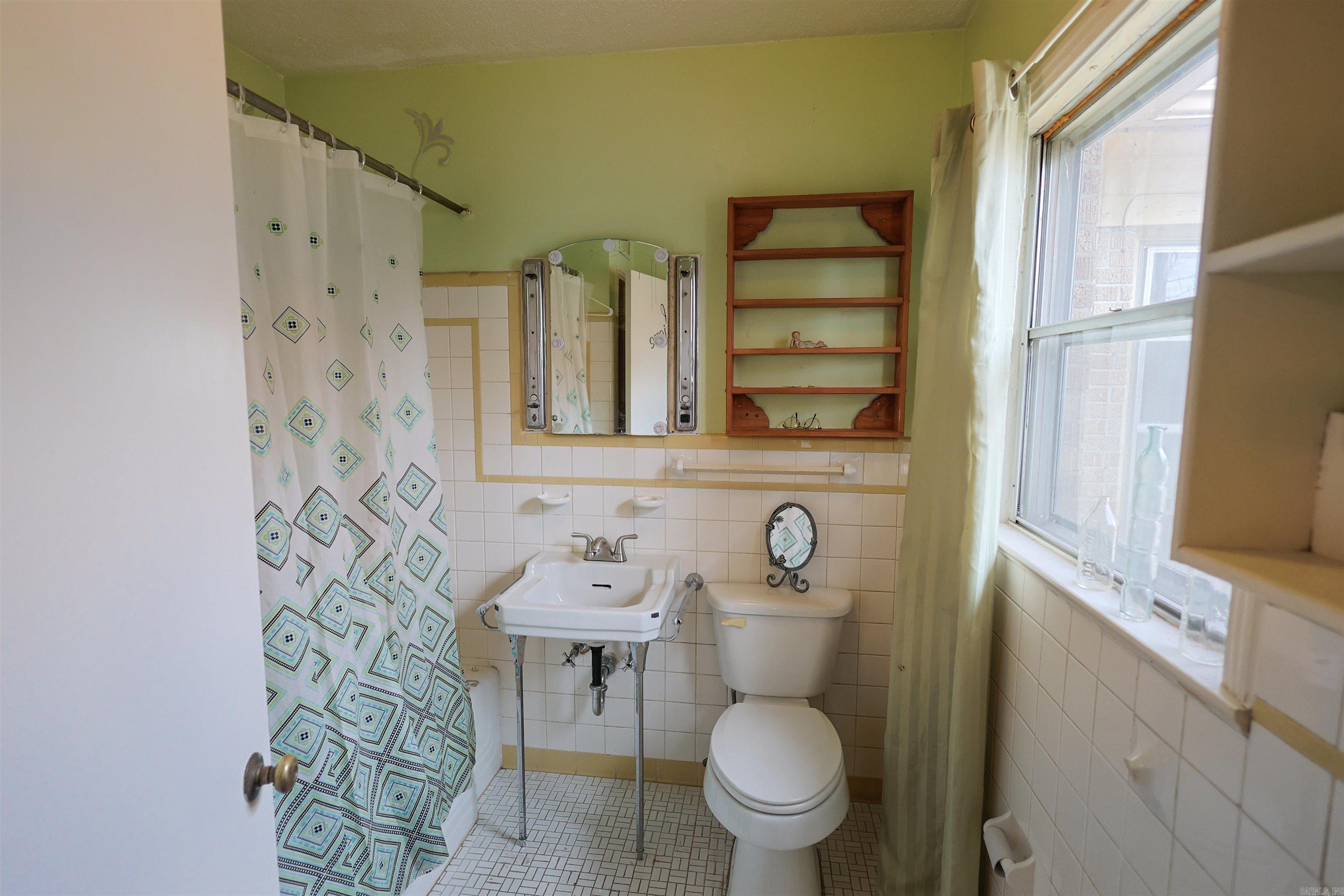 1008 W Grand  Hot Springs, AR