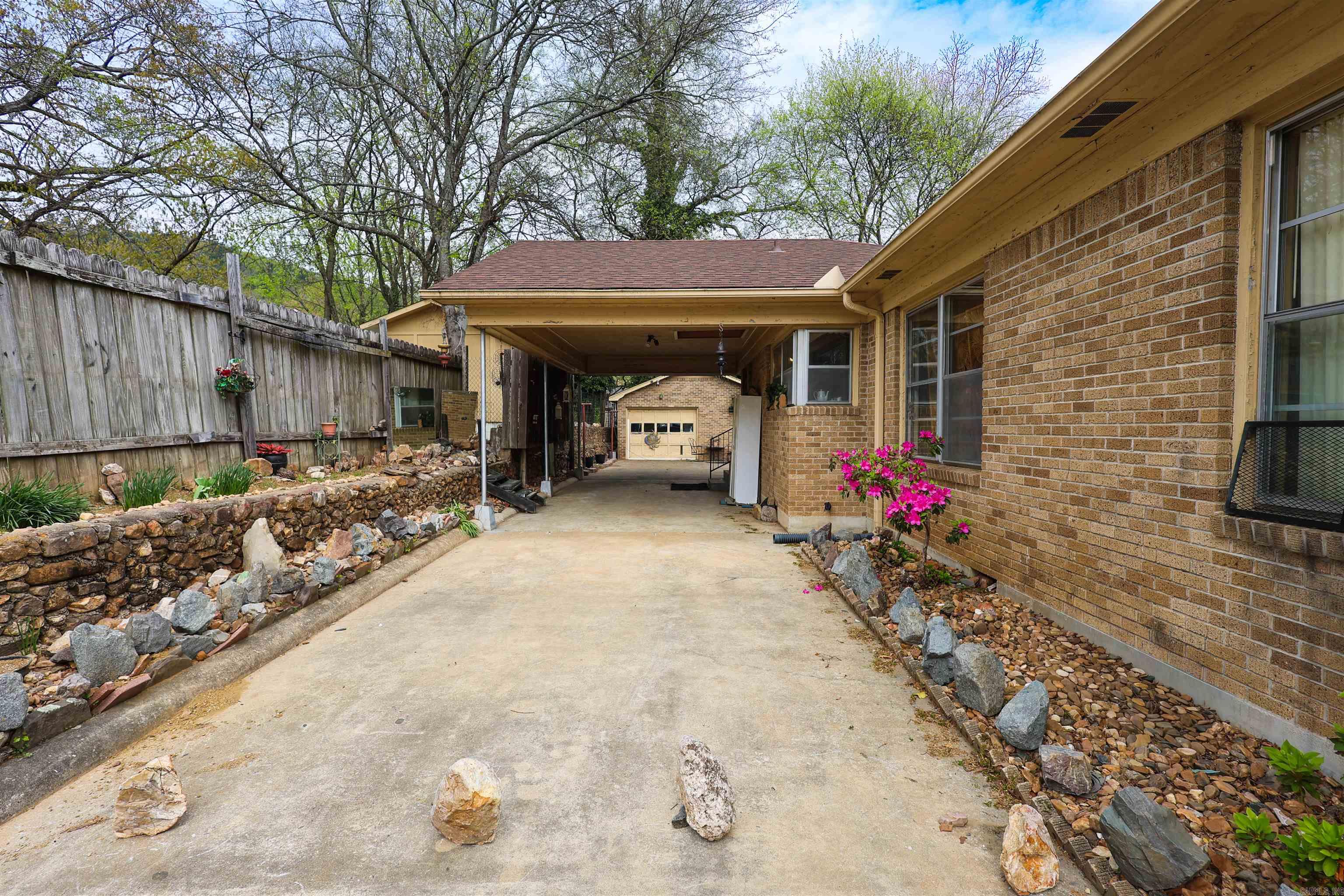 1008 W Grand  Hot Springs, AR