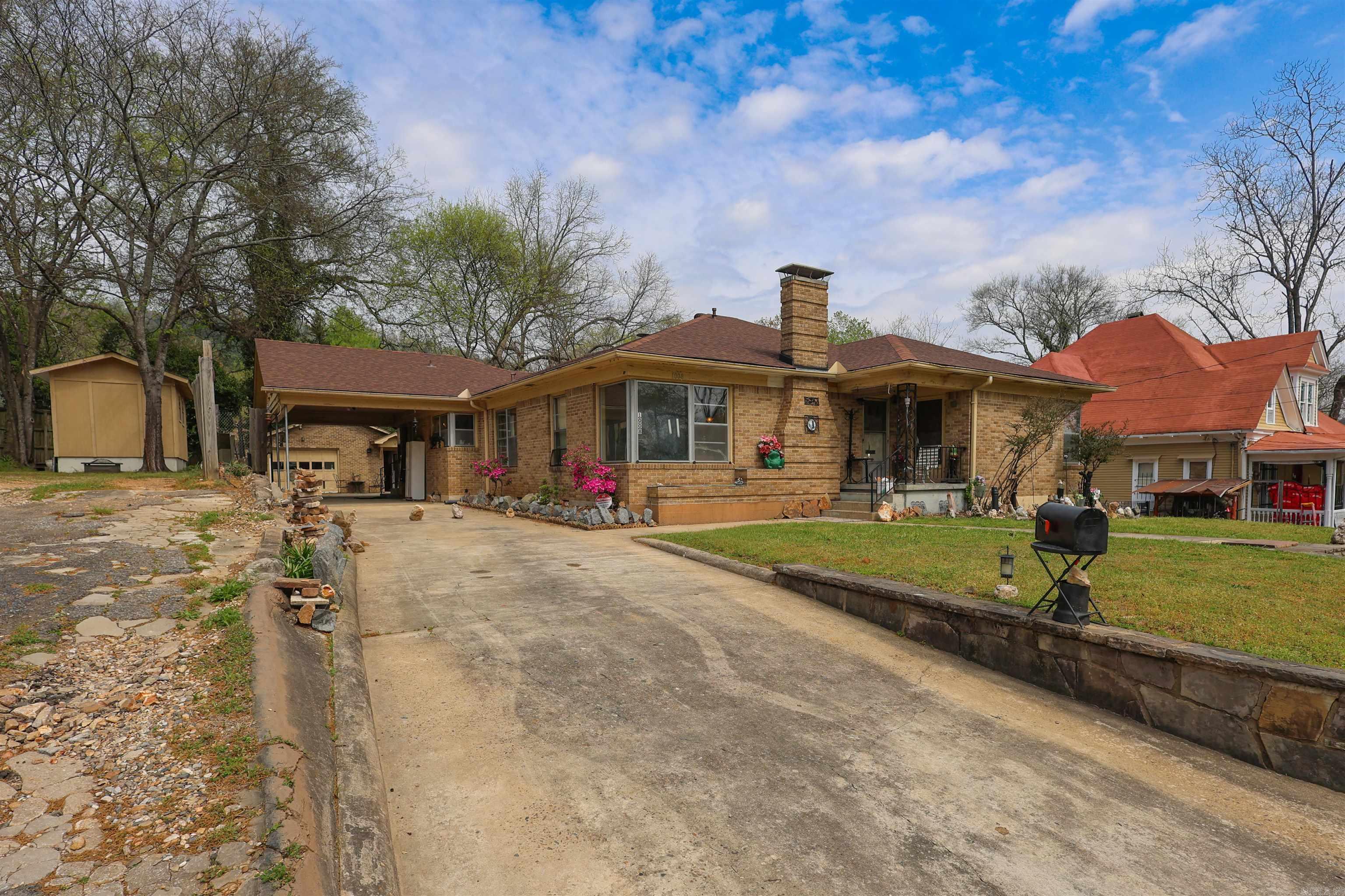 1008 W Grand  Hot Springs, AR