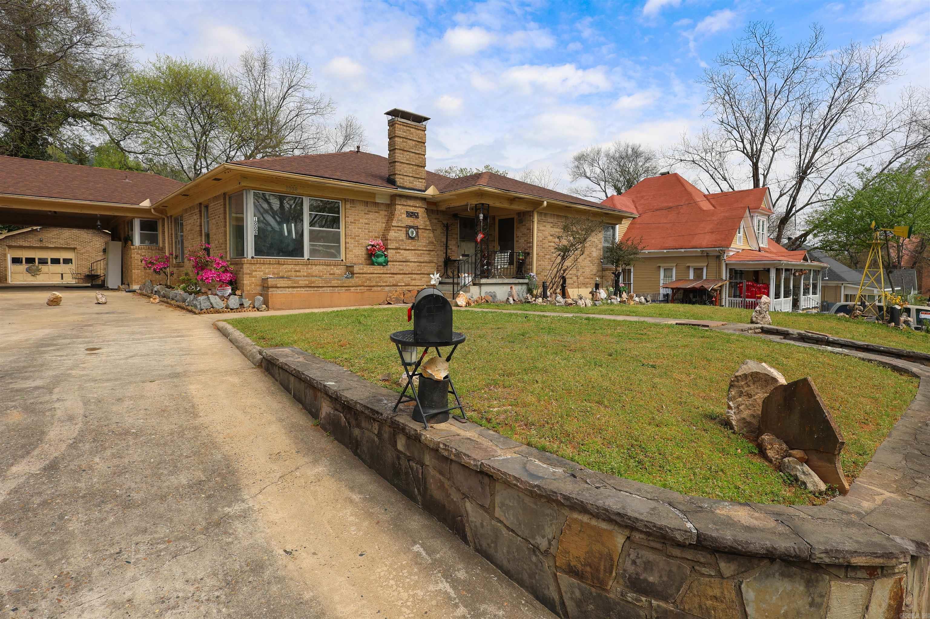 1008 W Grand  Hot Springs, AR