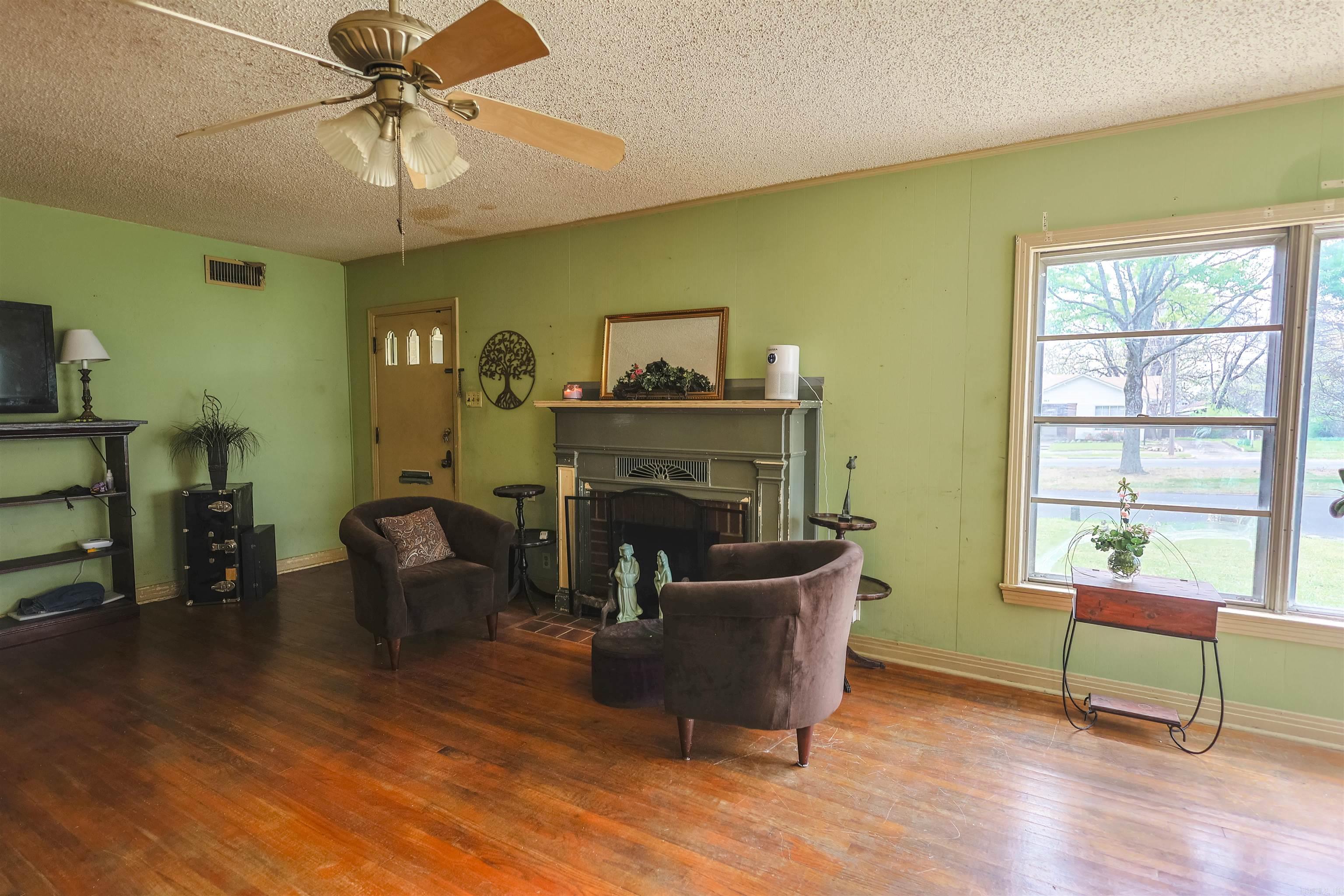 1008 W Grand  Hot Springs, AR