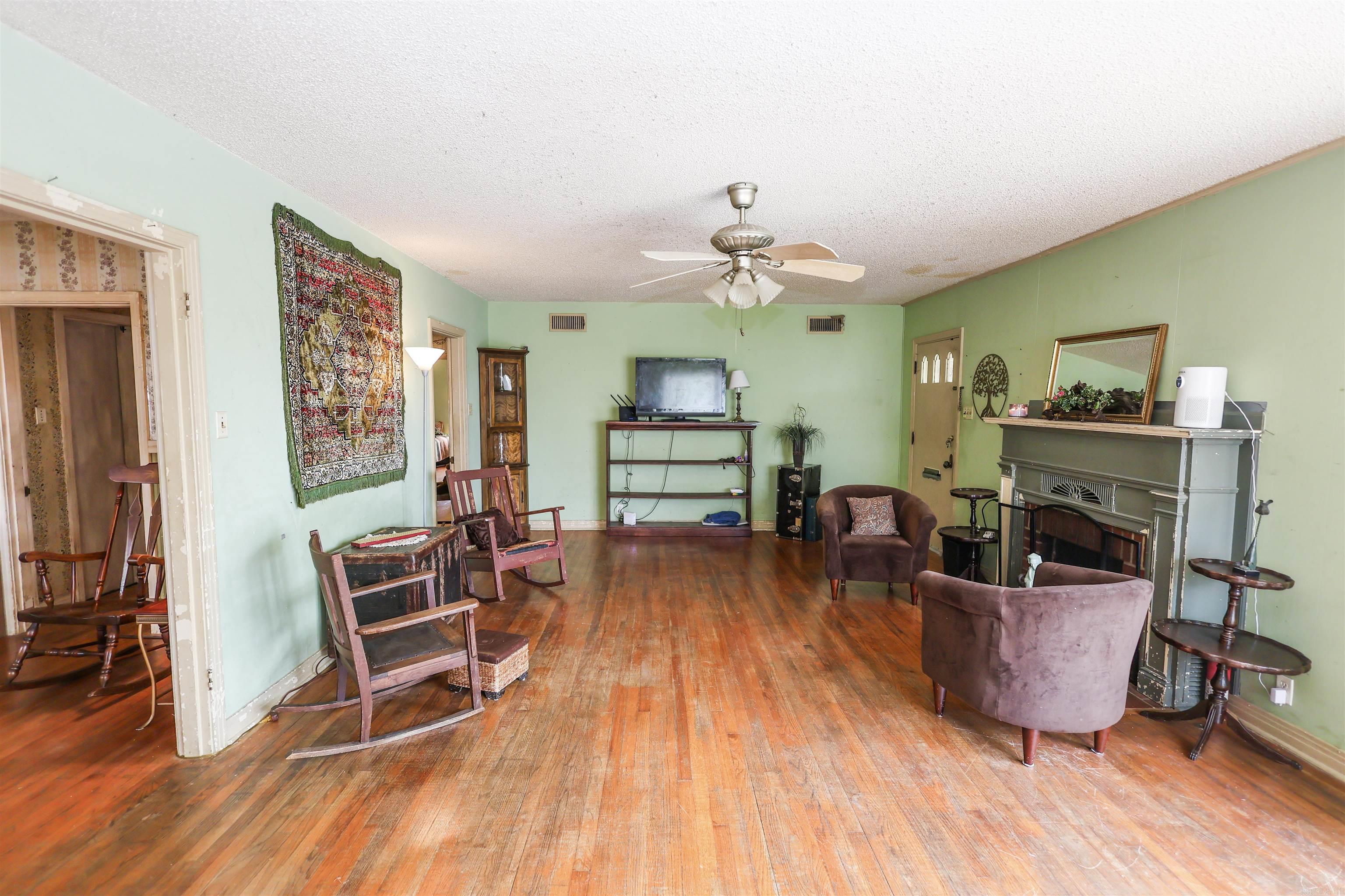 1008 W Grand  Hot Springs, AR