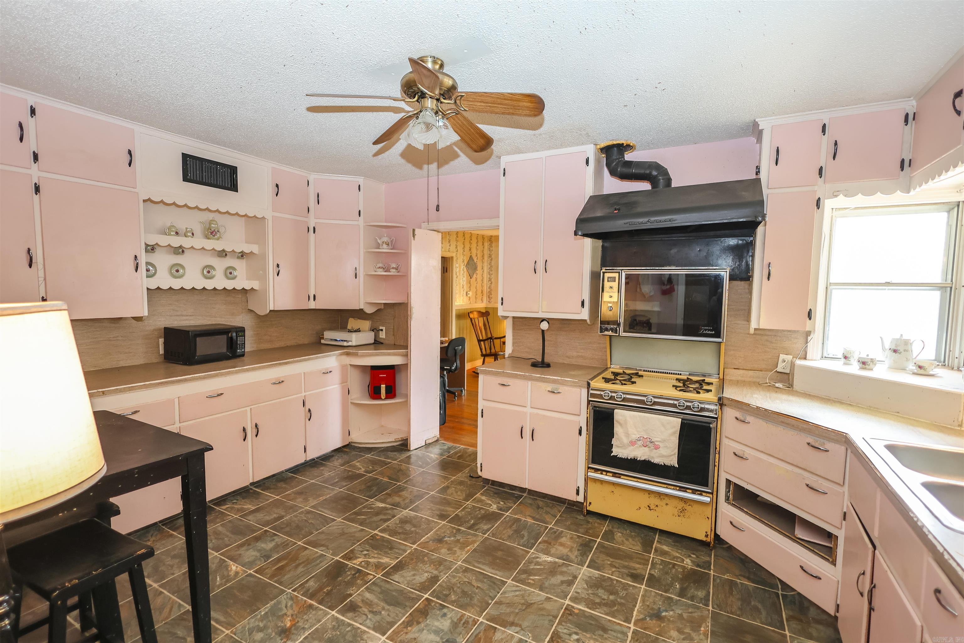 1008 W Grand  Hot Springs, AR