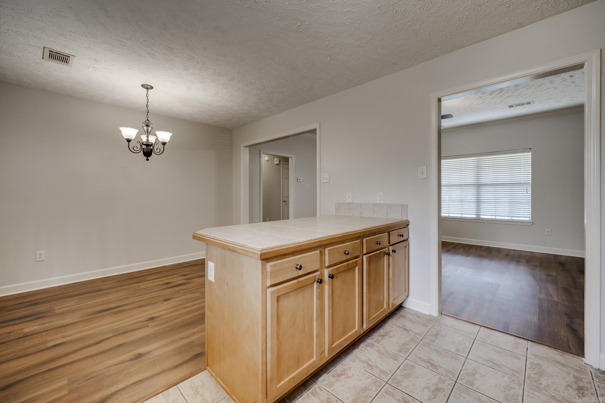 54 Louise  Greenbrier, AR