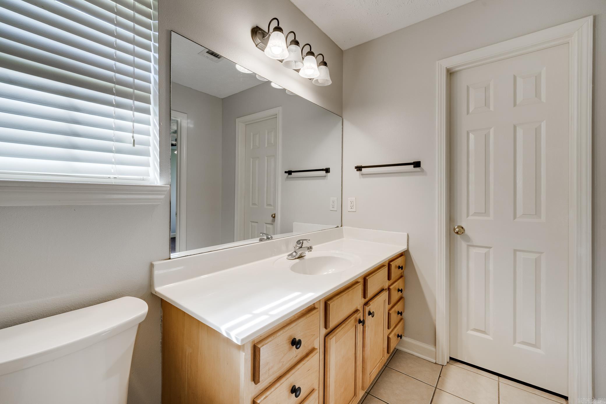 54 Louise  Greenbrier, AR