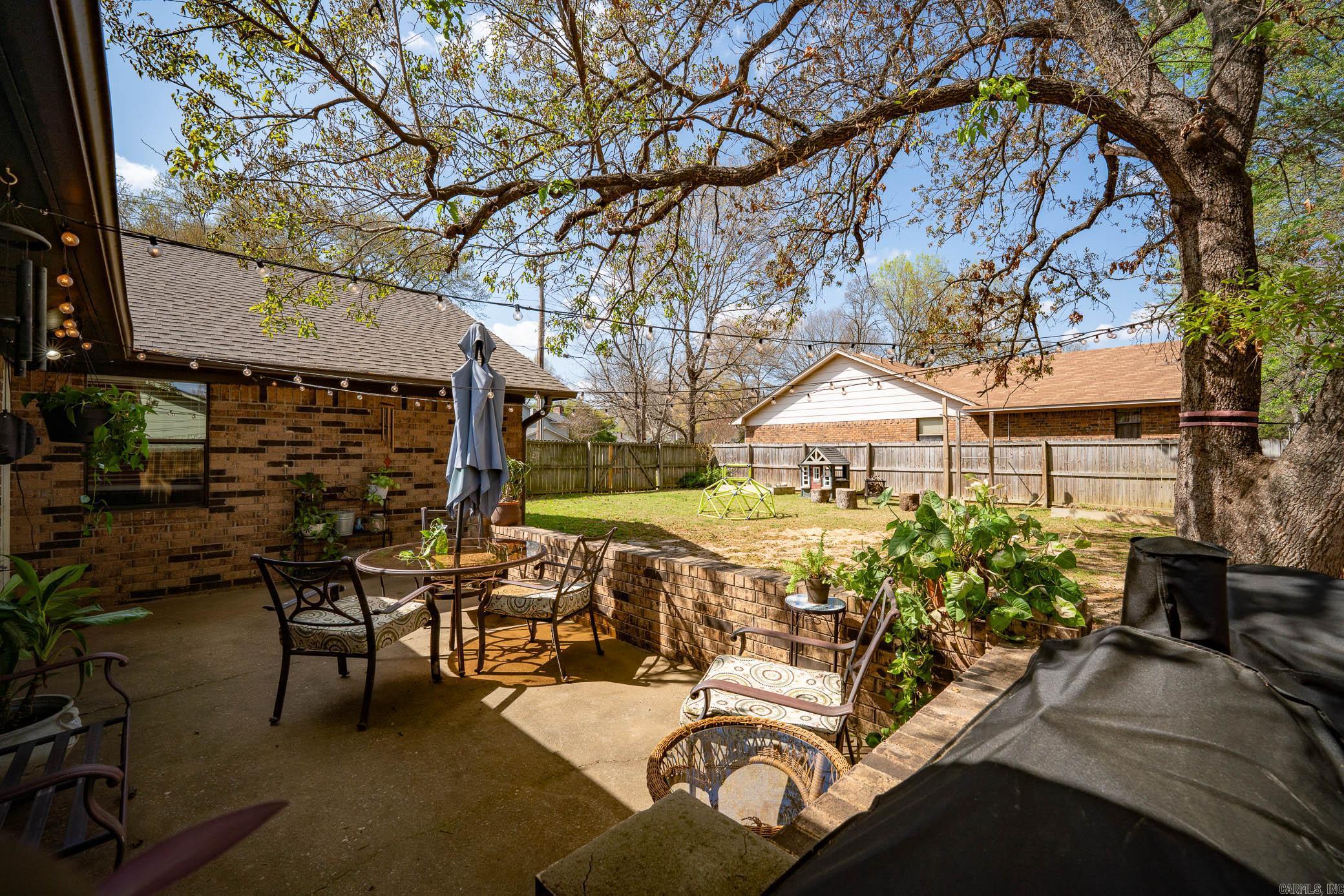 54 Louise  Greenbrier, AR