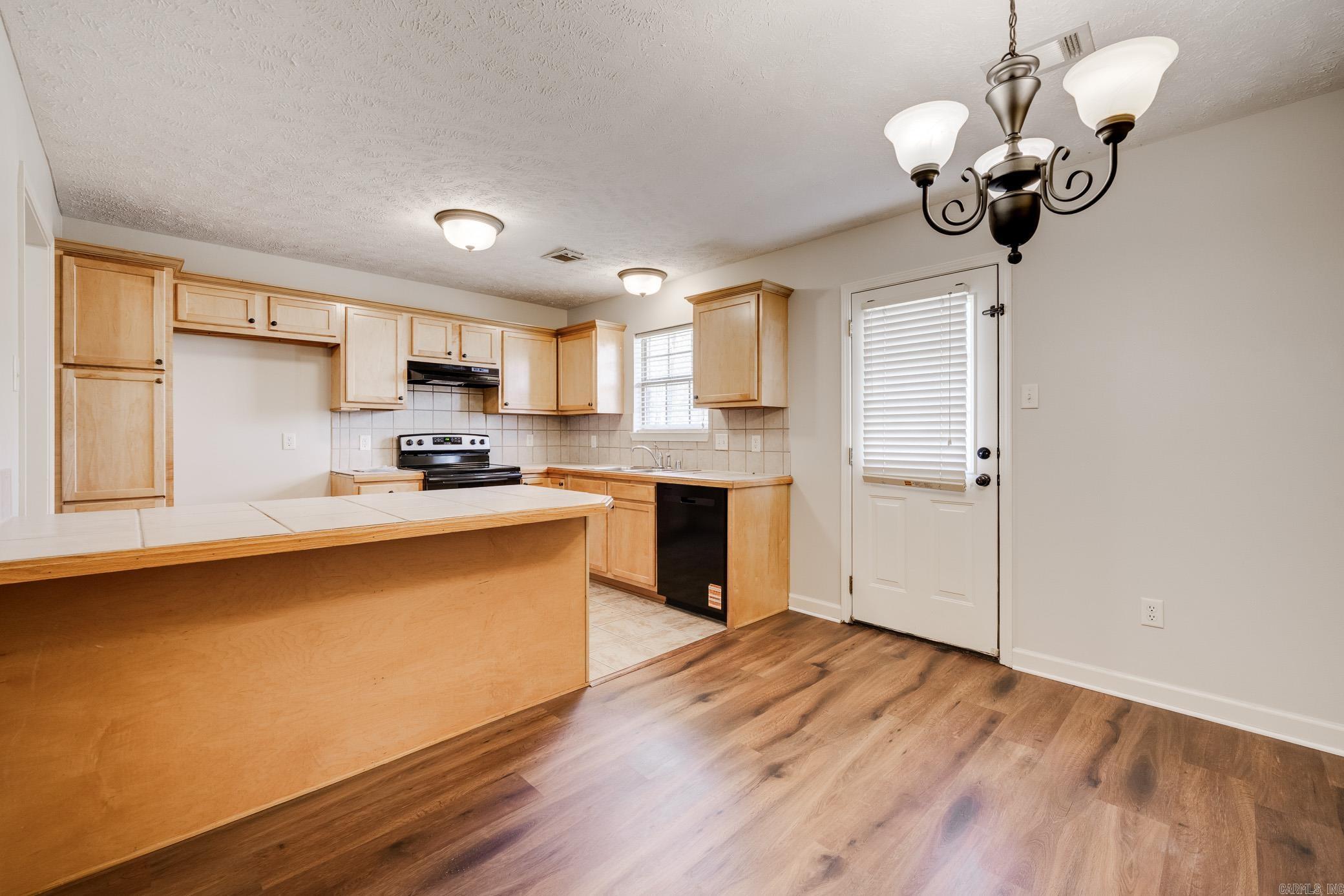 54 Louise  Greenbrier, AR