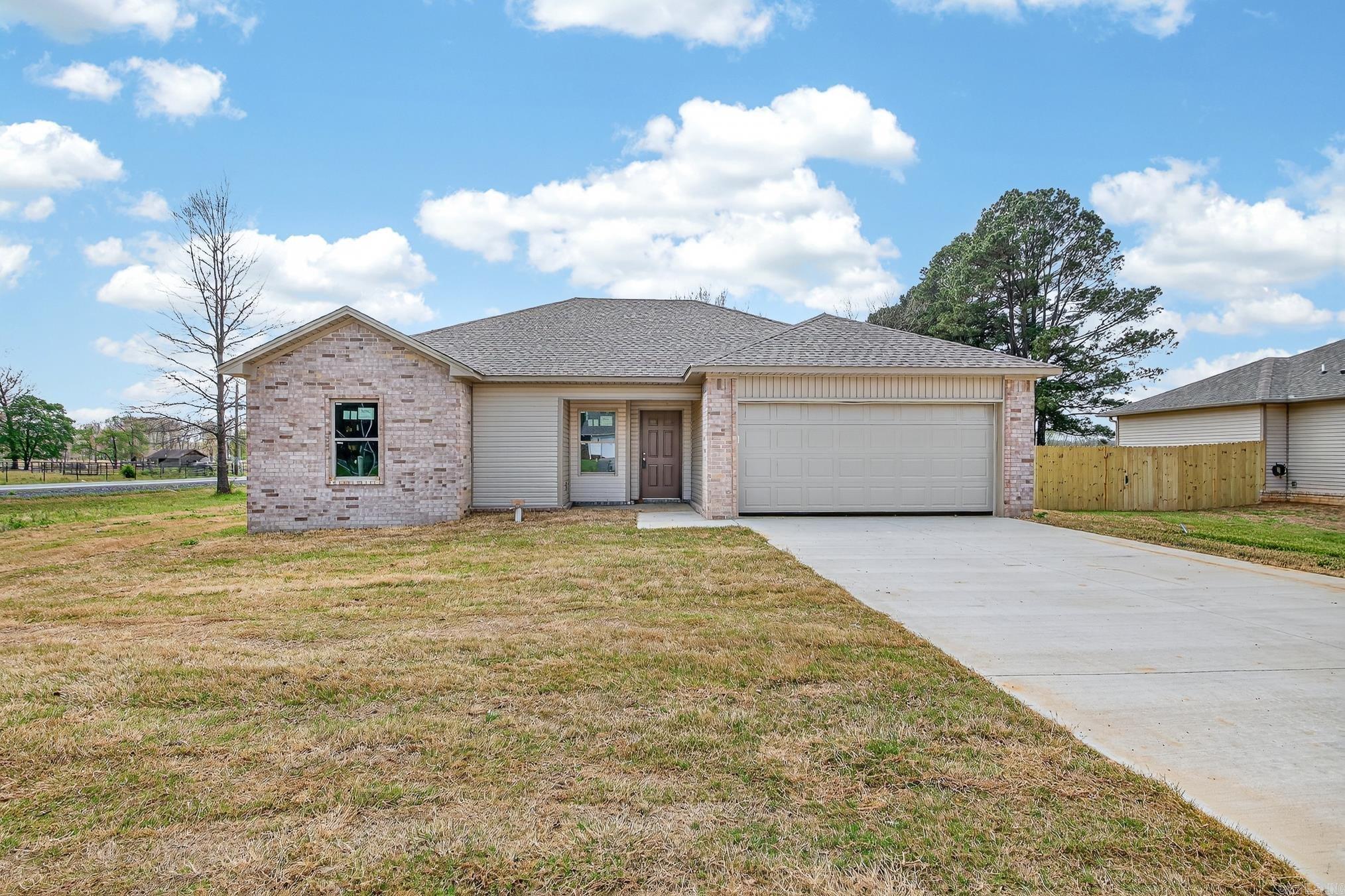 101 LLOYD HENDERSON Road