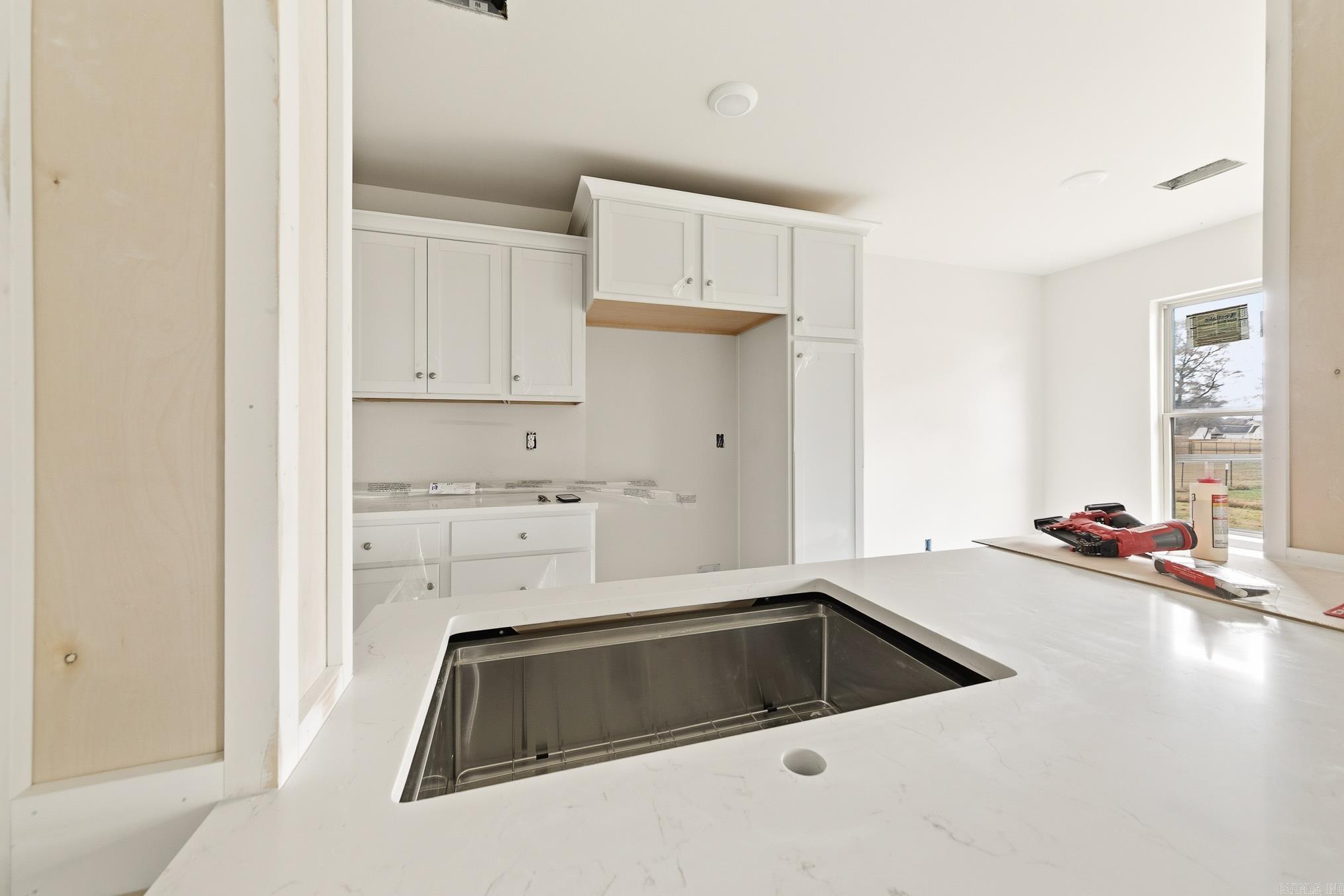 101 LLOYD HENDERSON  Beebe, AR