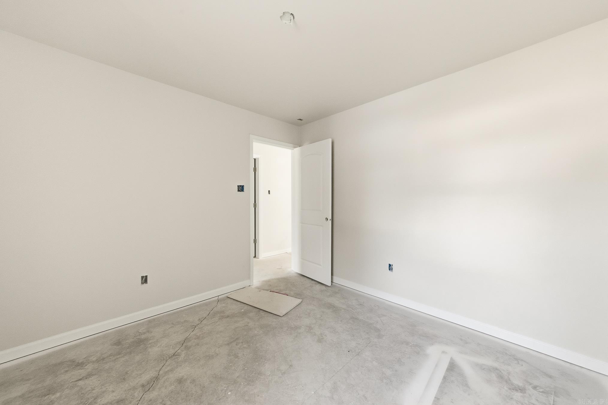 101 LLOYD HENDERSON  Beebe, AR