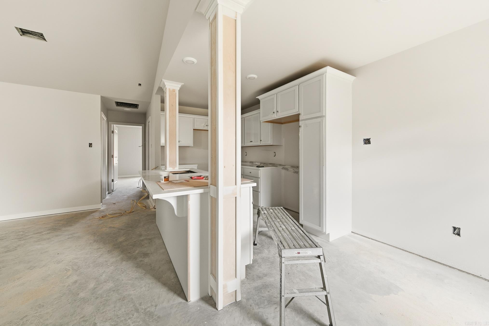 101 LLOYD HENDERSON  Beebe, AR