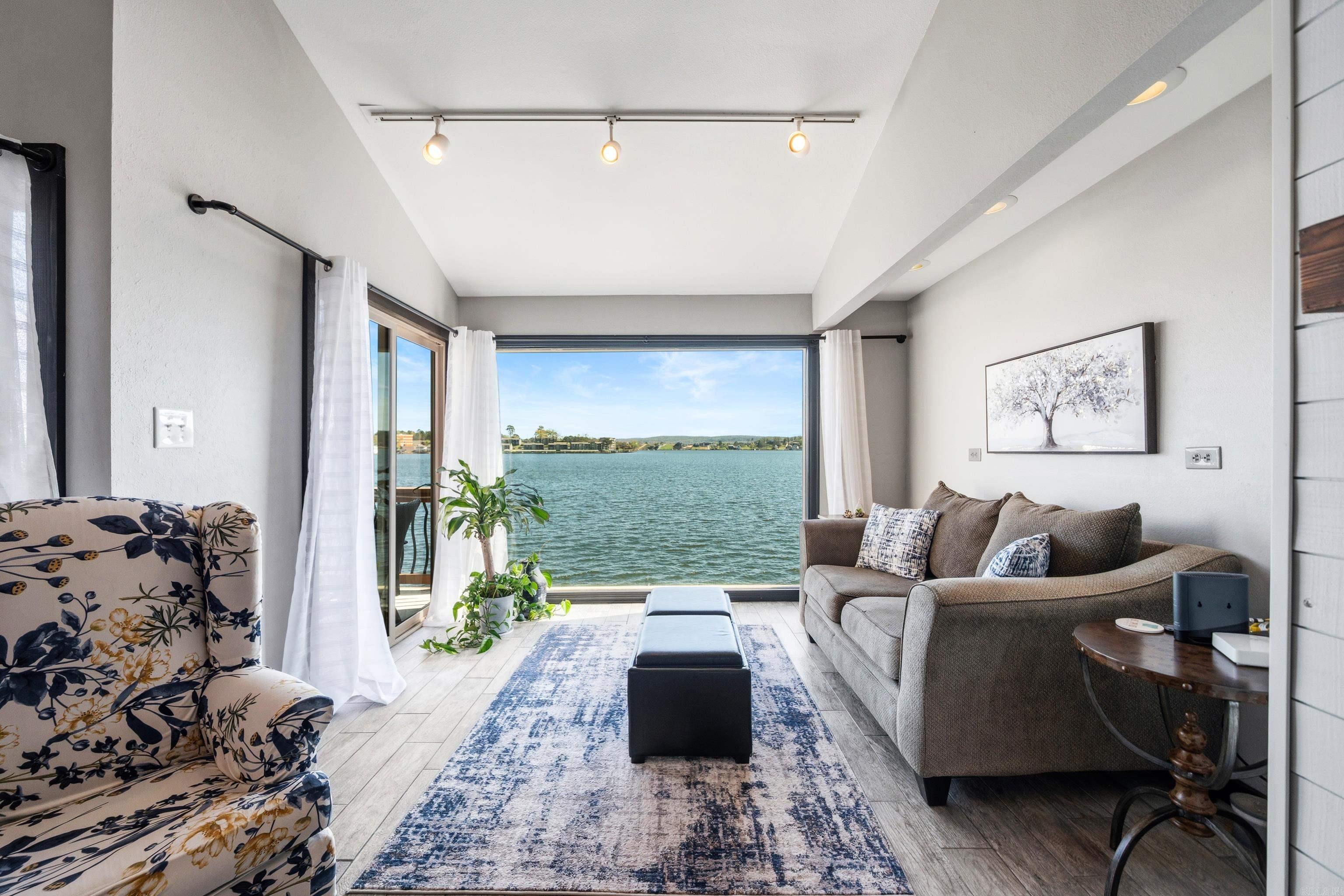 200 Pretti  Hot Springs, AR