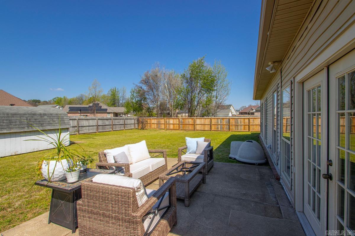 3273 Clover Hill  Benton, AR