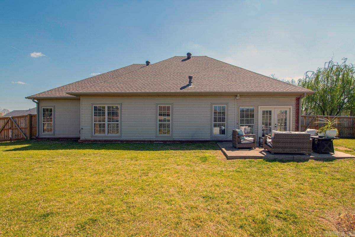 3273 Clover Hill  Benton, AR