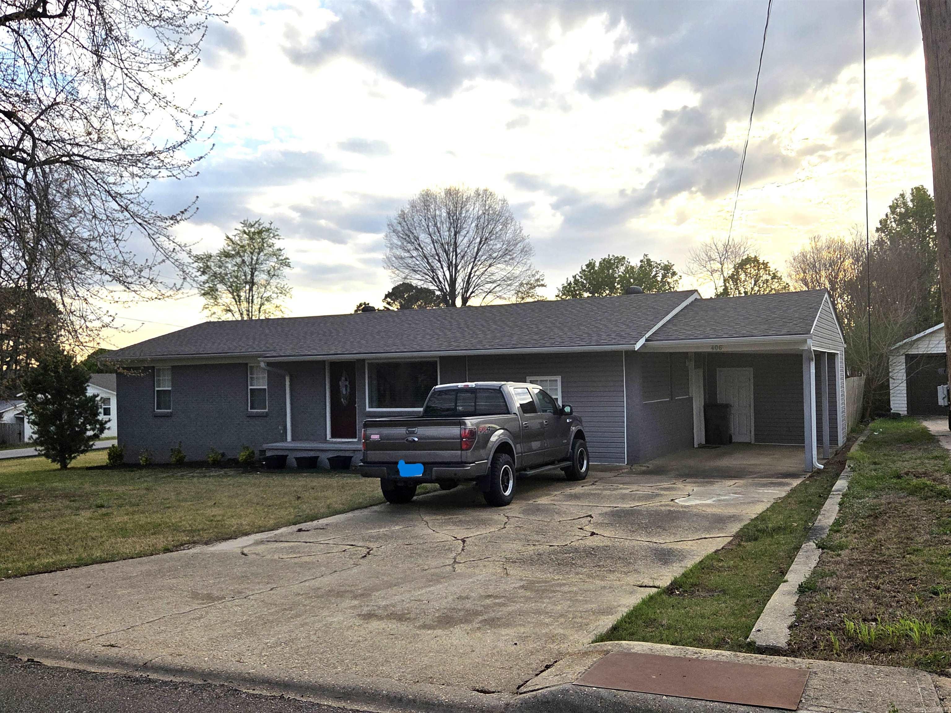 406 S. Rockingchair Rd.  Paragould, AR