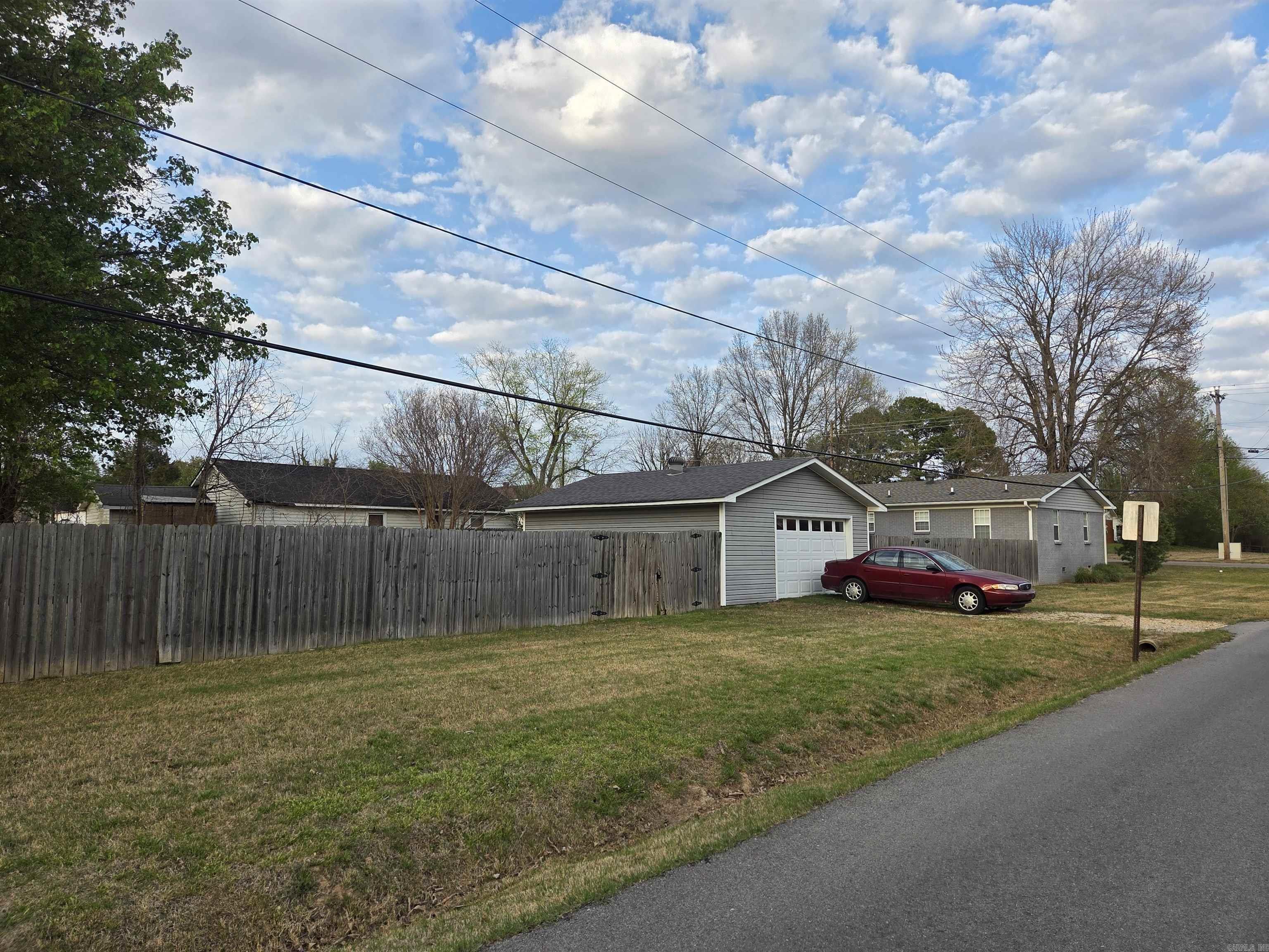 406 S. Rockingchair Rd.  Paragould, AR