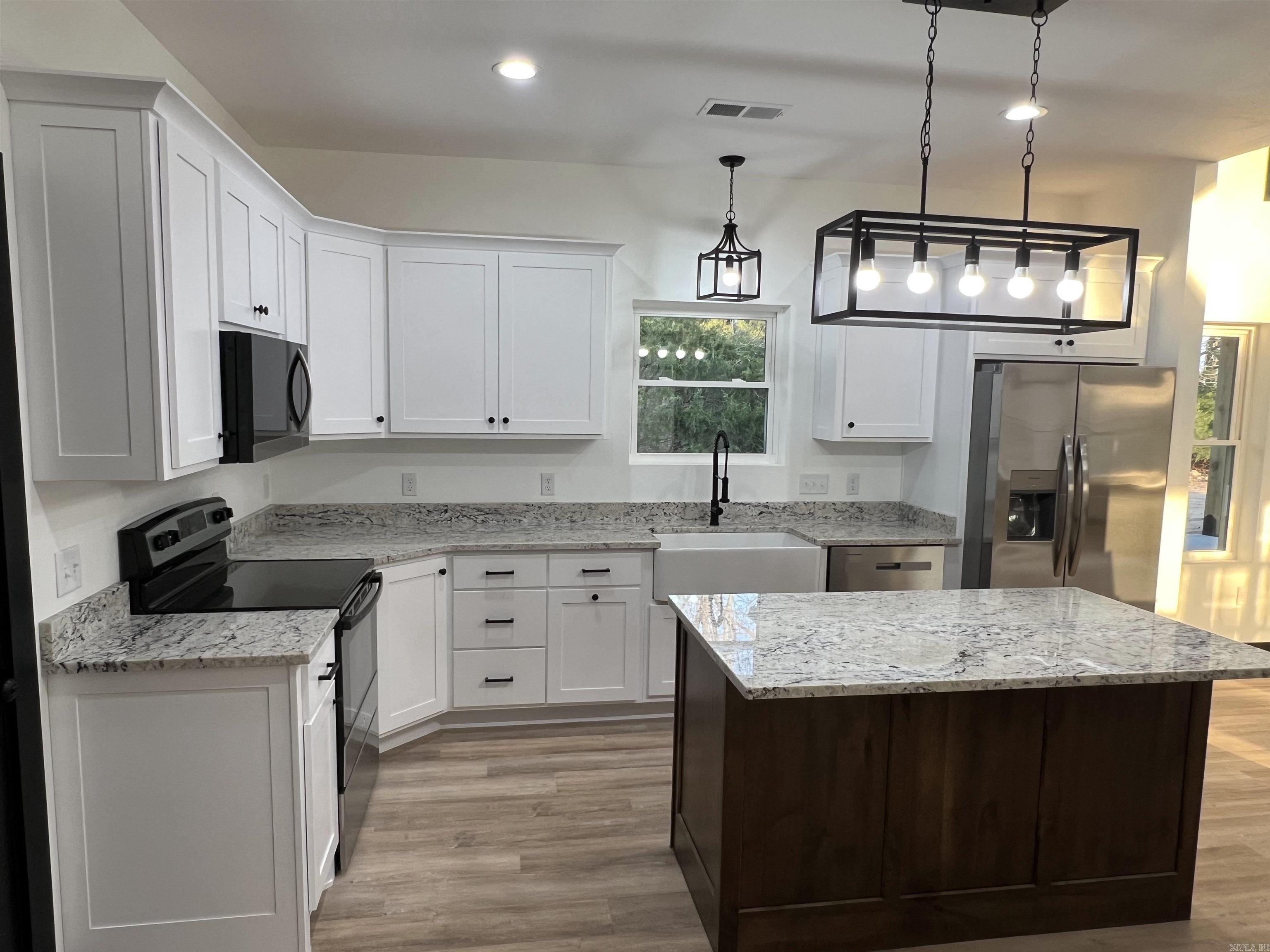 9583 S Highway 43  Harrison, AR