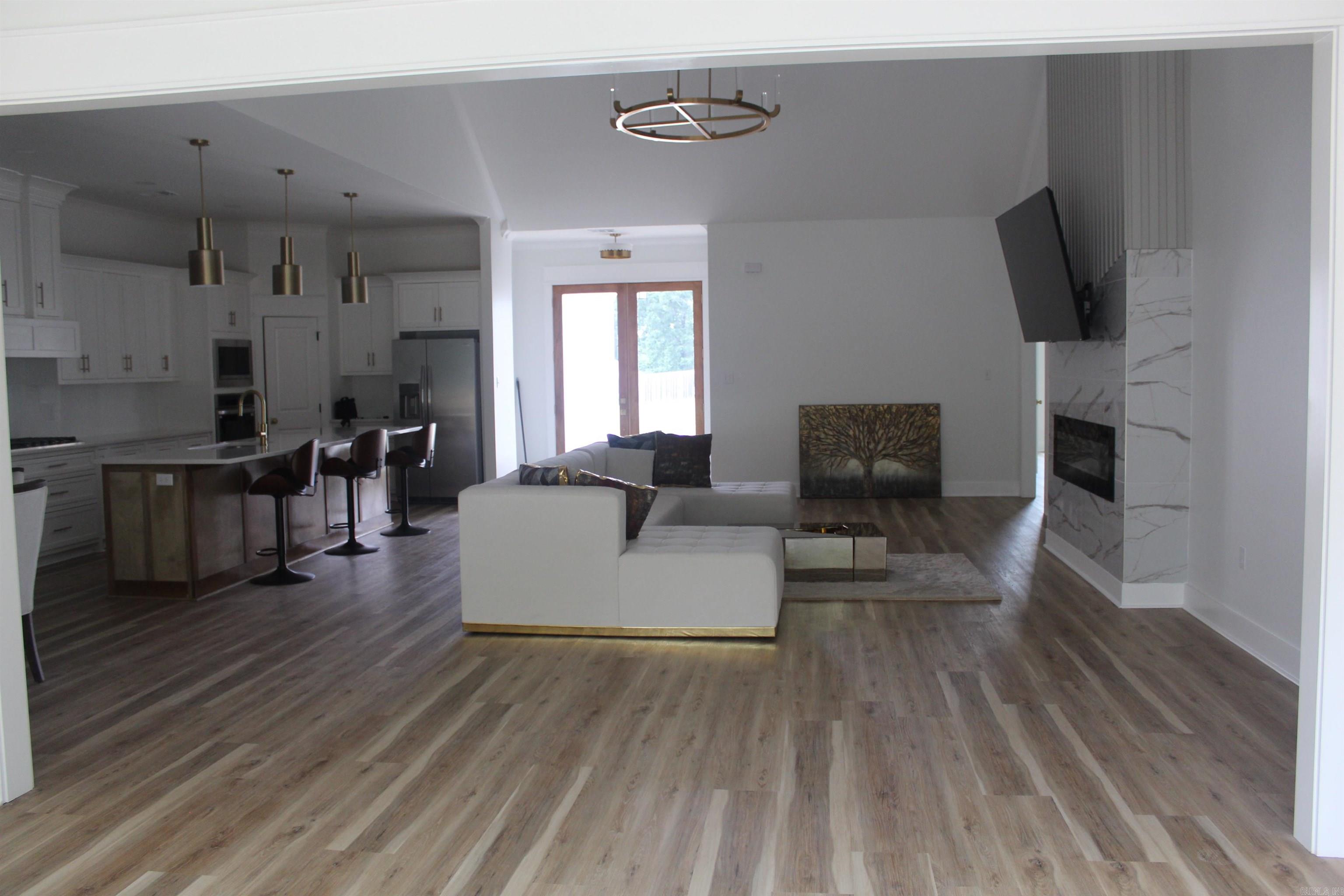 1008 Sussix Loop Sherwood, AR 72120