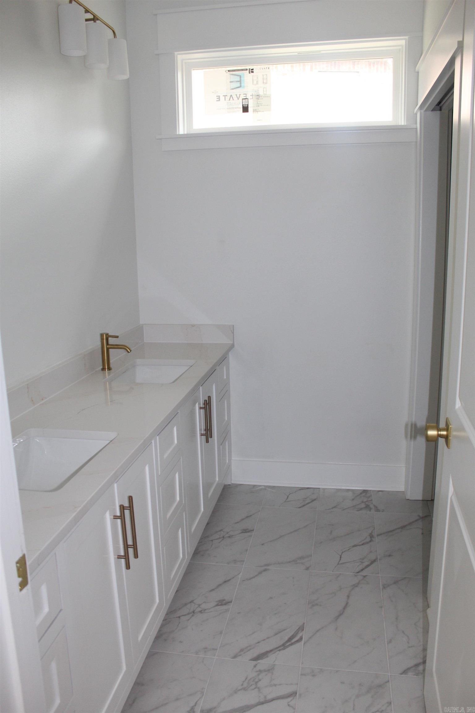 1008 Sussix Loop Sherwood, AR 72120