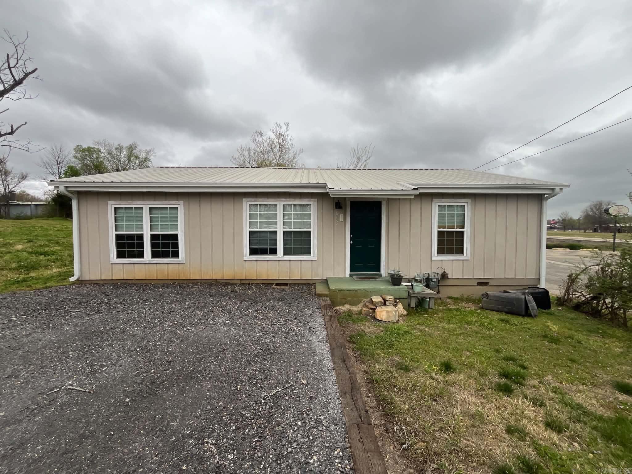 808 Dallas Ave  Mena, AR