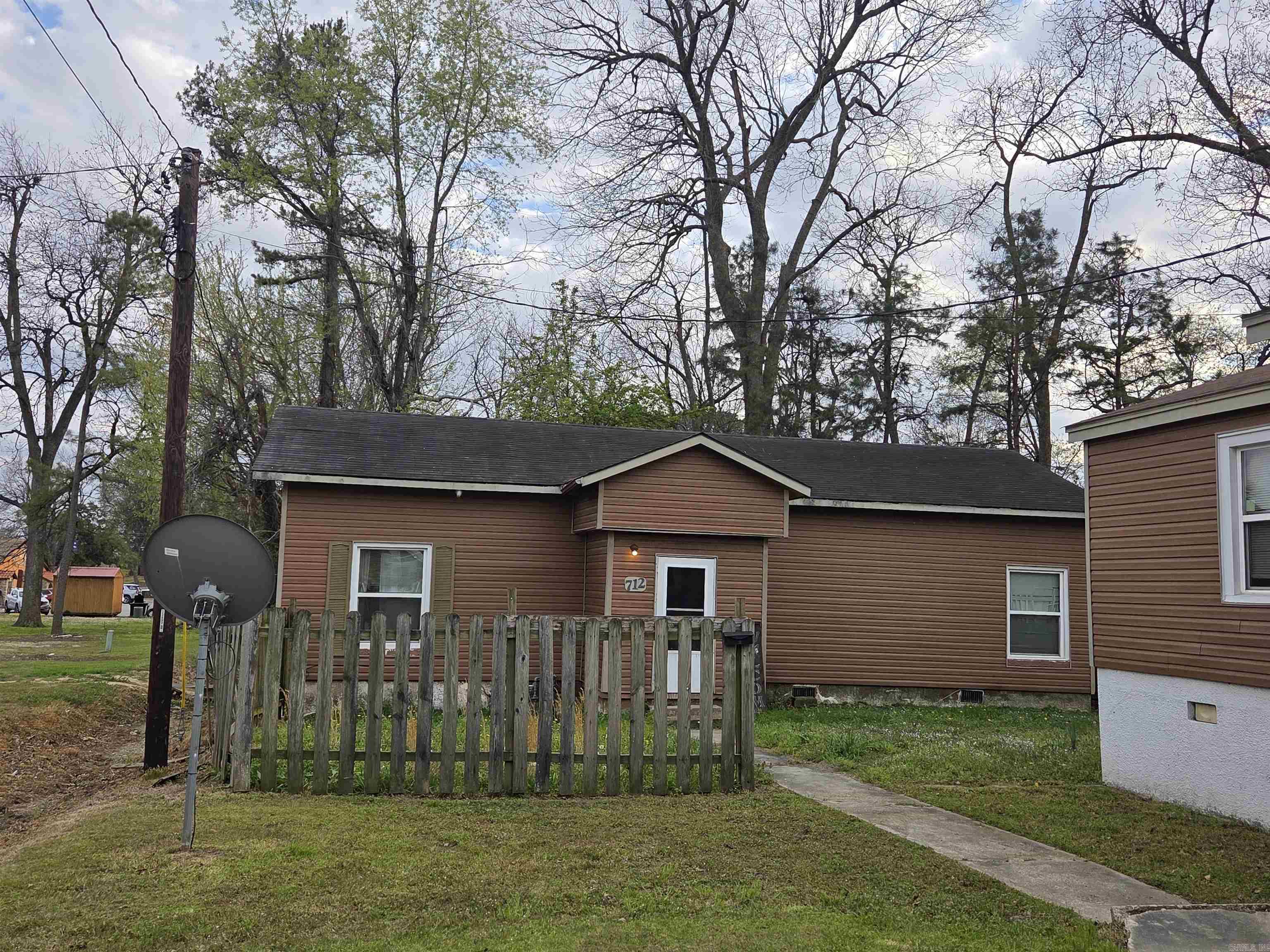 712 & 714 W. Main Street  Paragould, AR