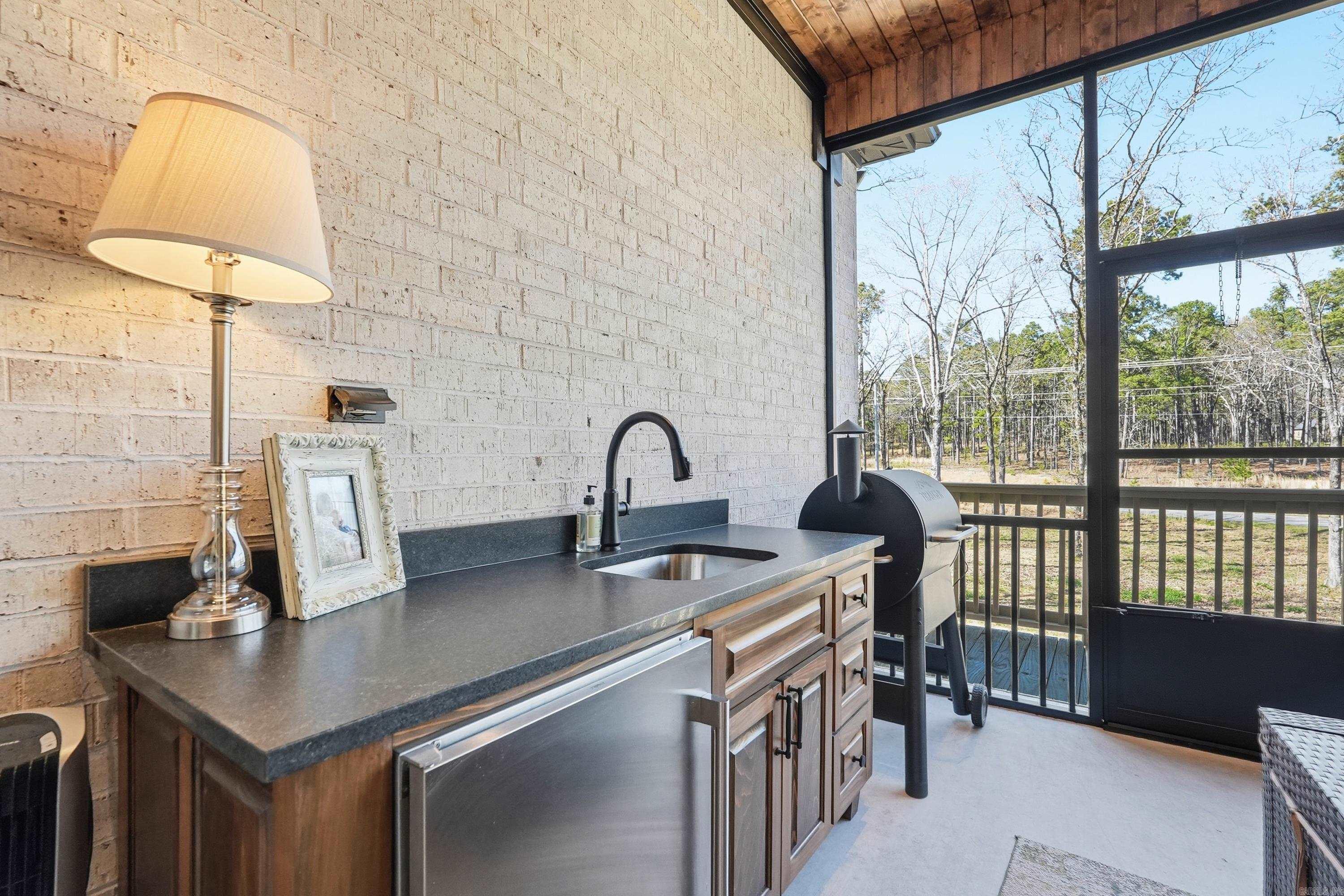 2940 Orchard View  Conway, AR