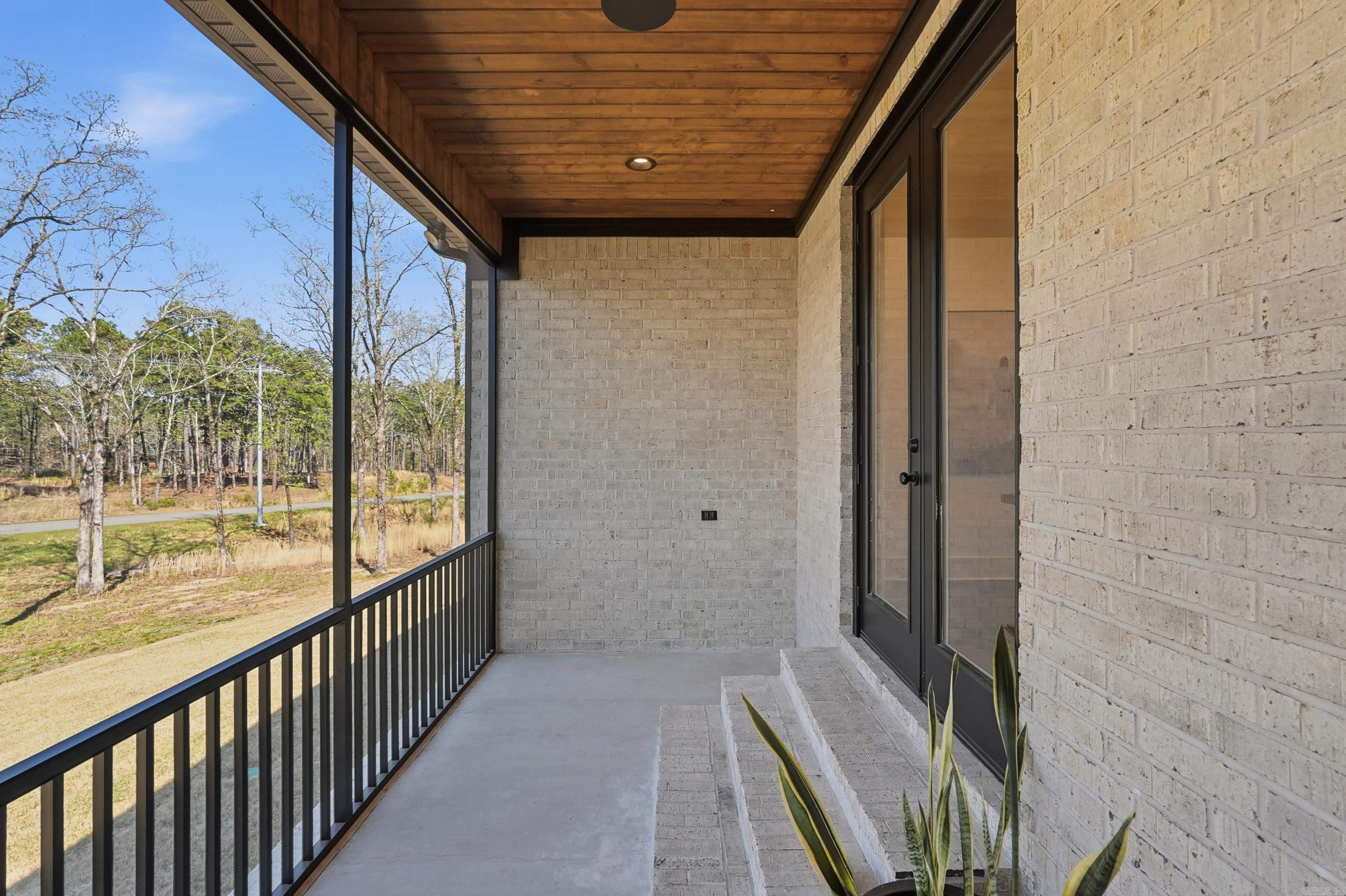 2940 Orchard View  Conway, AR