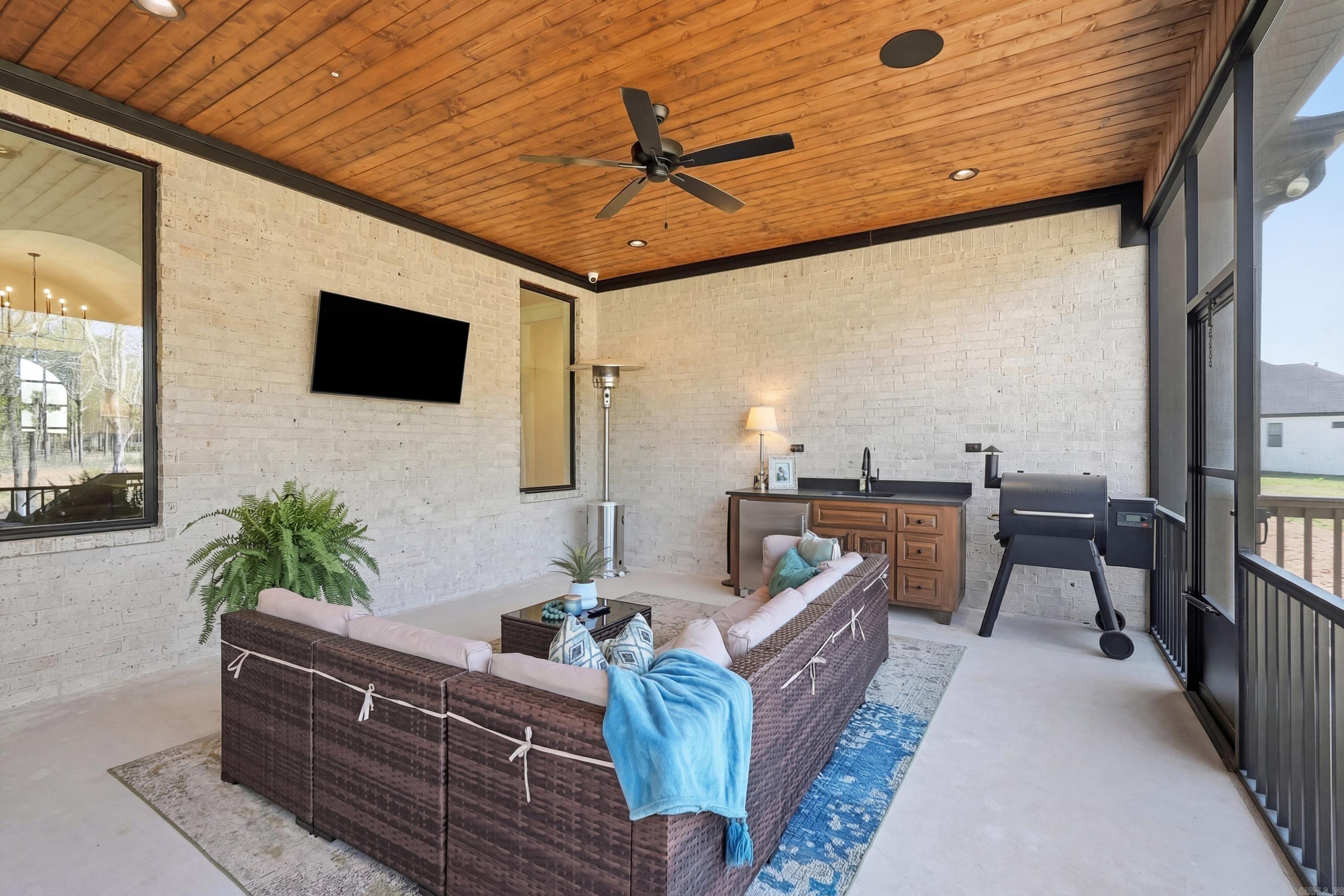 2940 Orchard View  Conway, AR