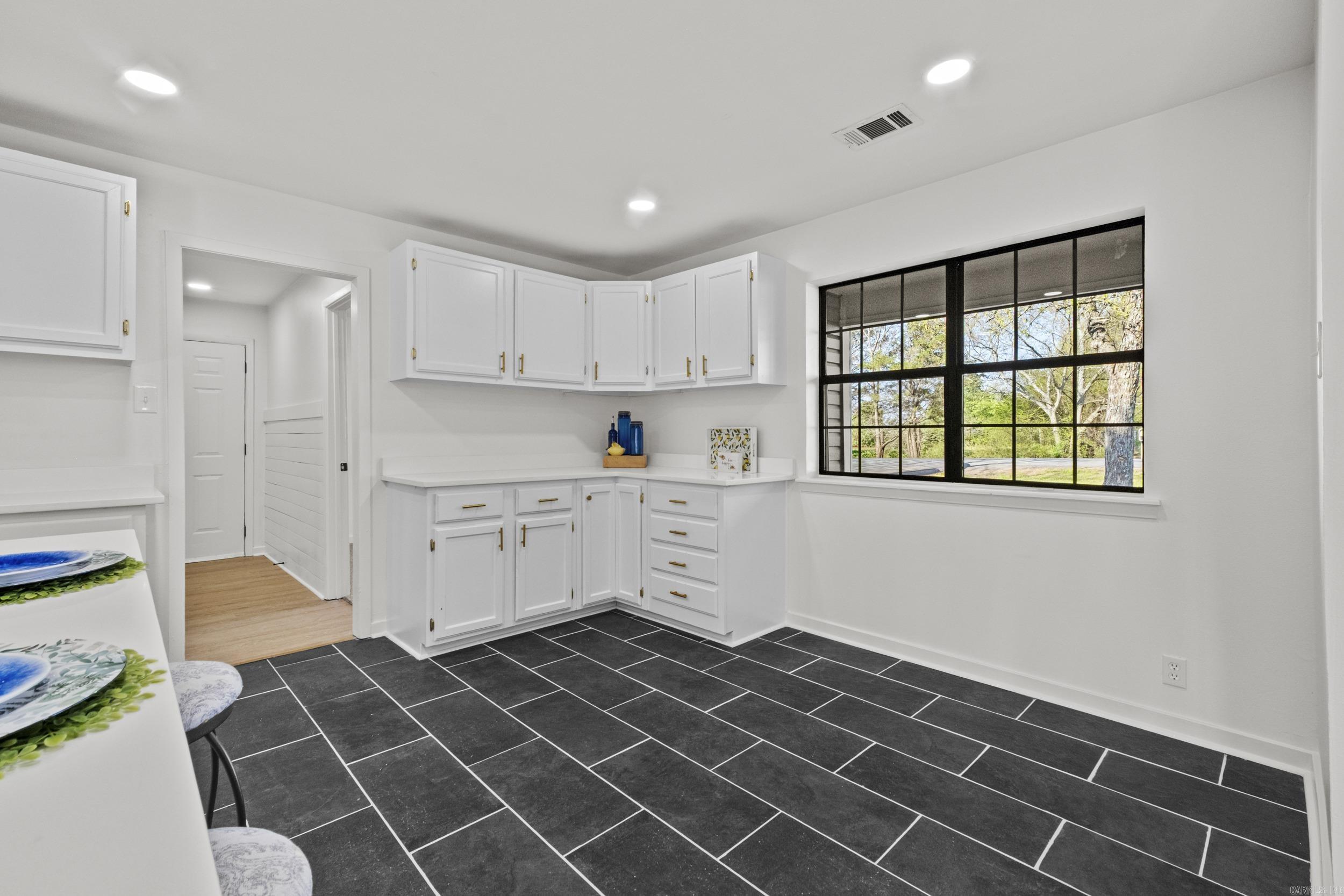 5 Kirby  Greenbrier, AR