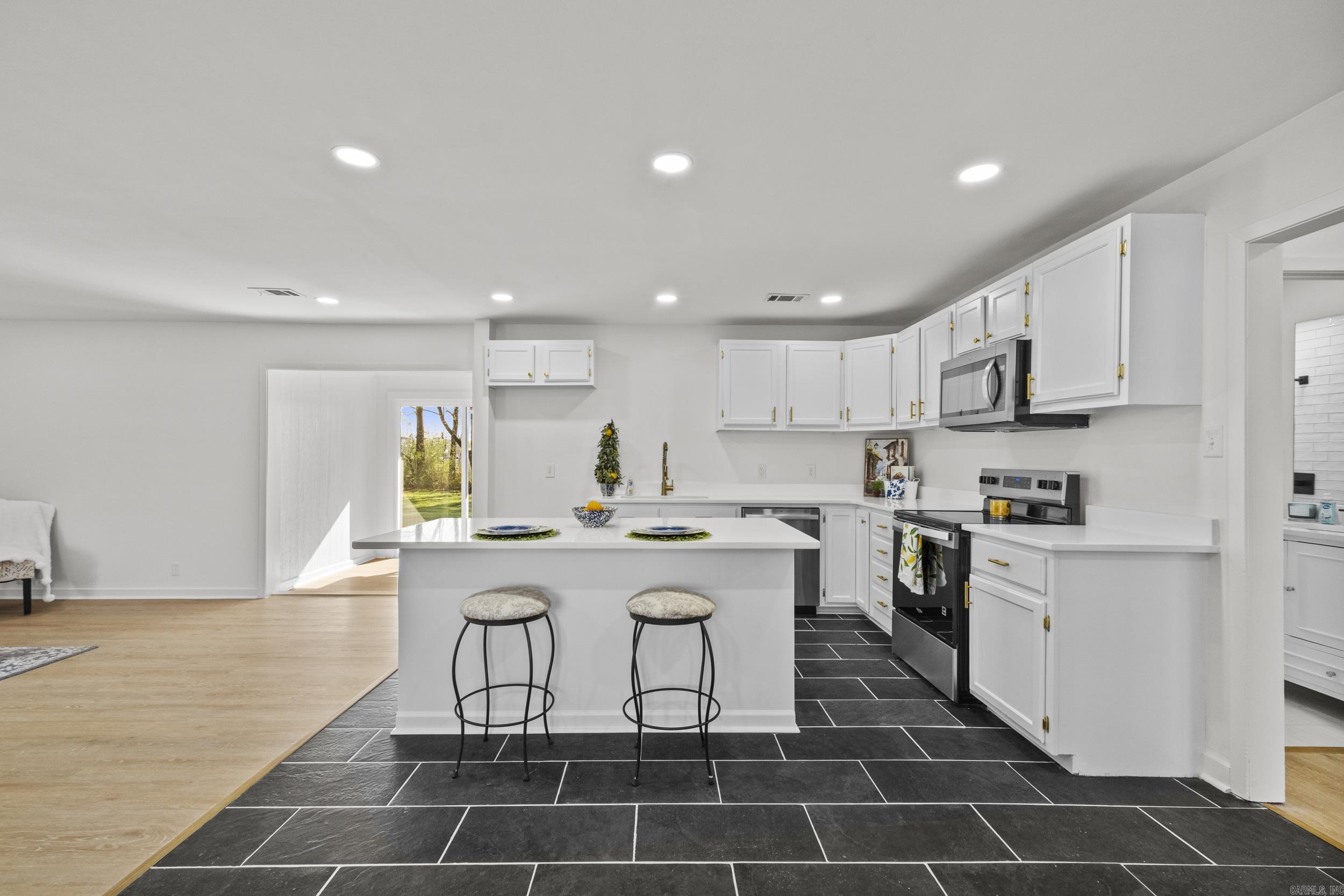 5 Kirby  Greenbrier, AR