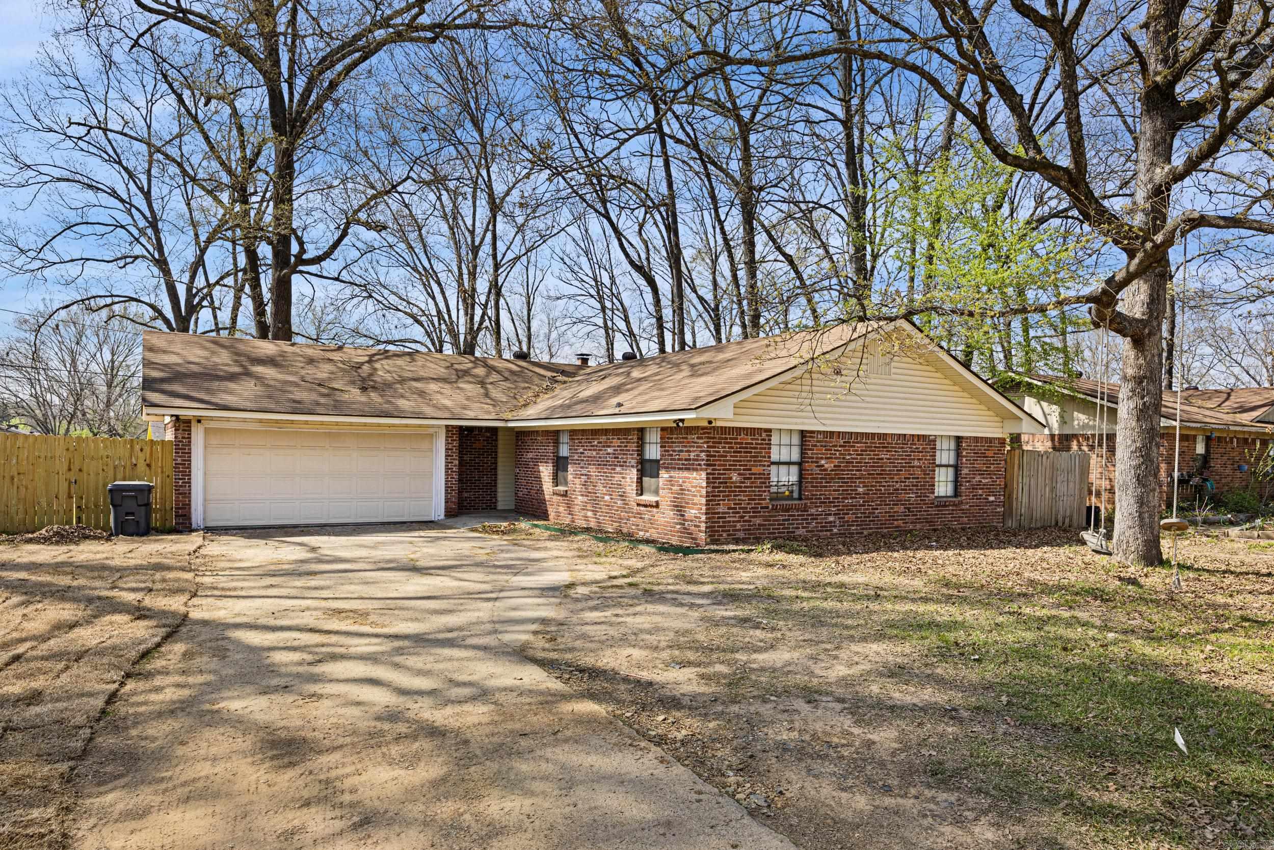 1206 S Utica  Russellville, AR
