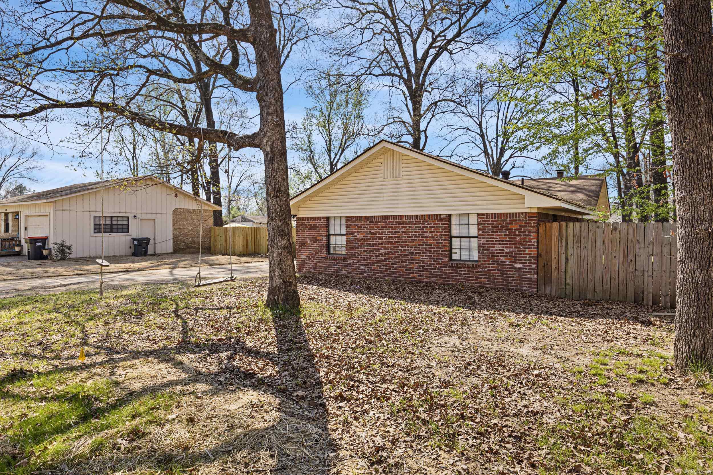 1206 S Utica  Russellville, AR