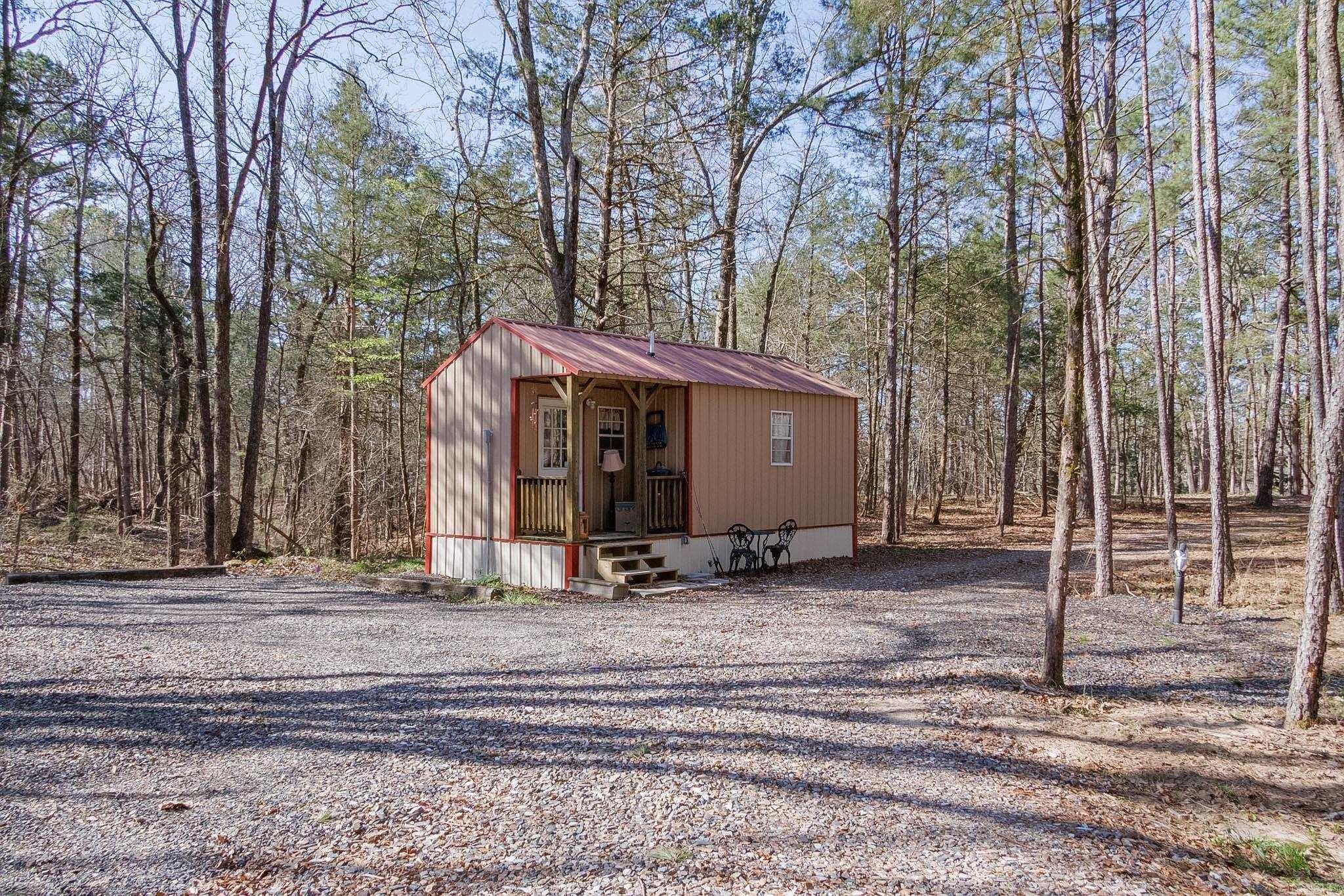 121 Neva Lane  Pine Ridge, AR