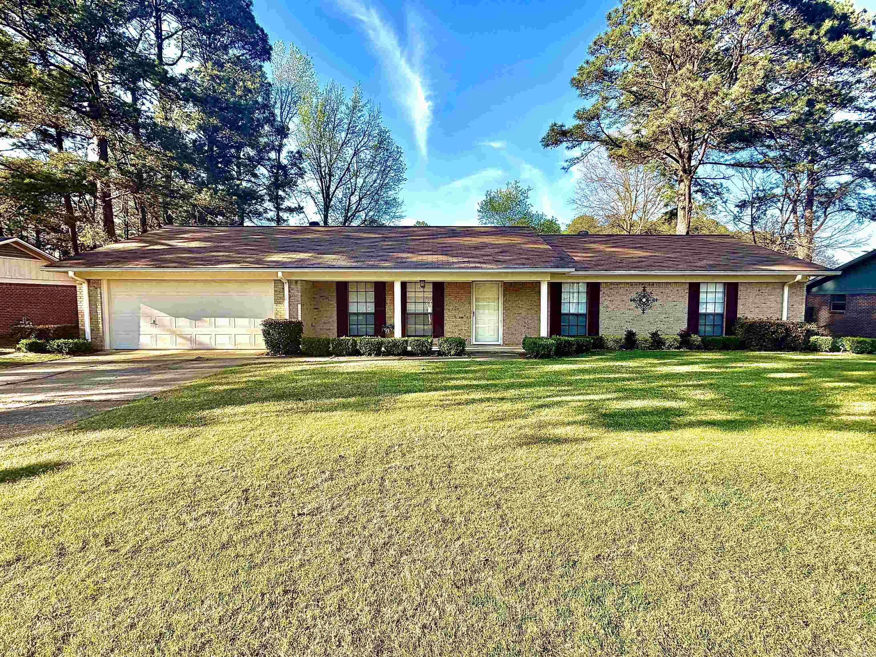 1354 Camellia  Camden, AR
