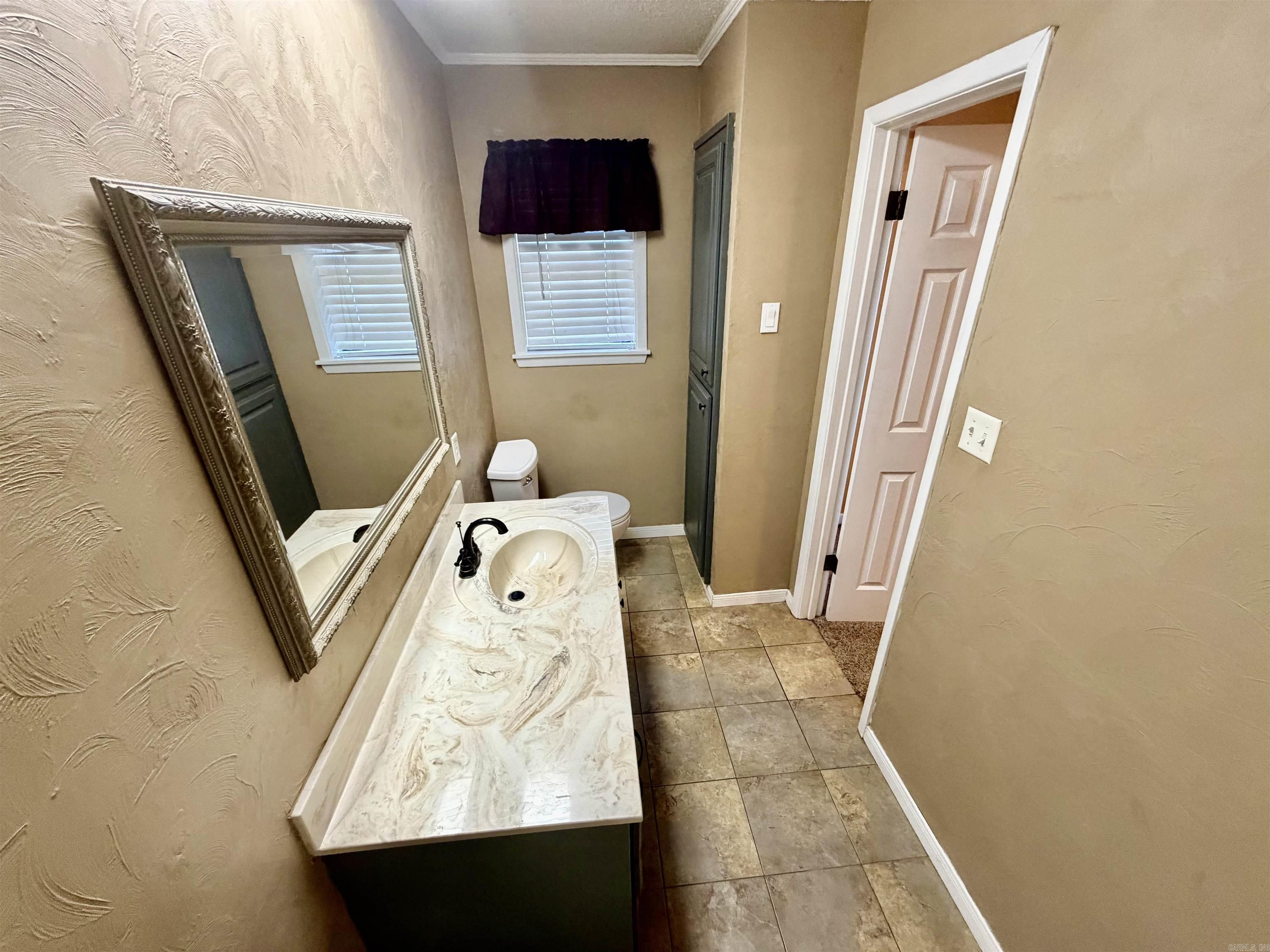 1354 Camellia  Camden, AR