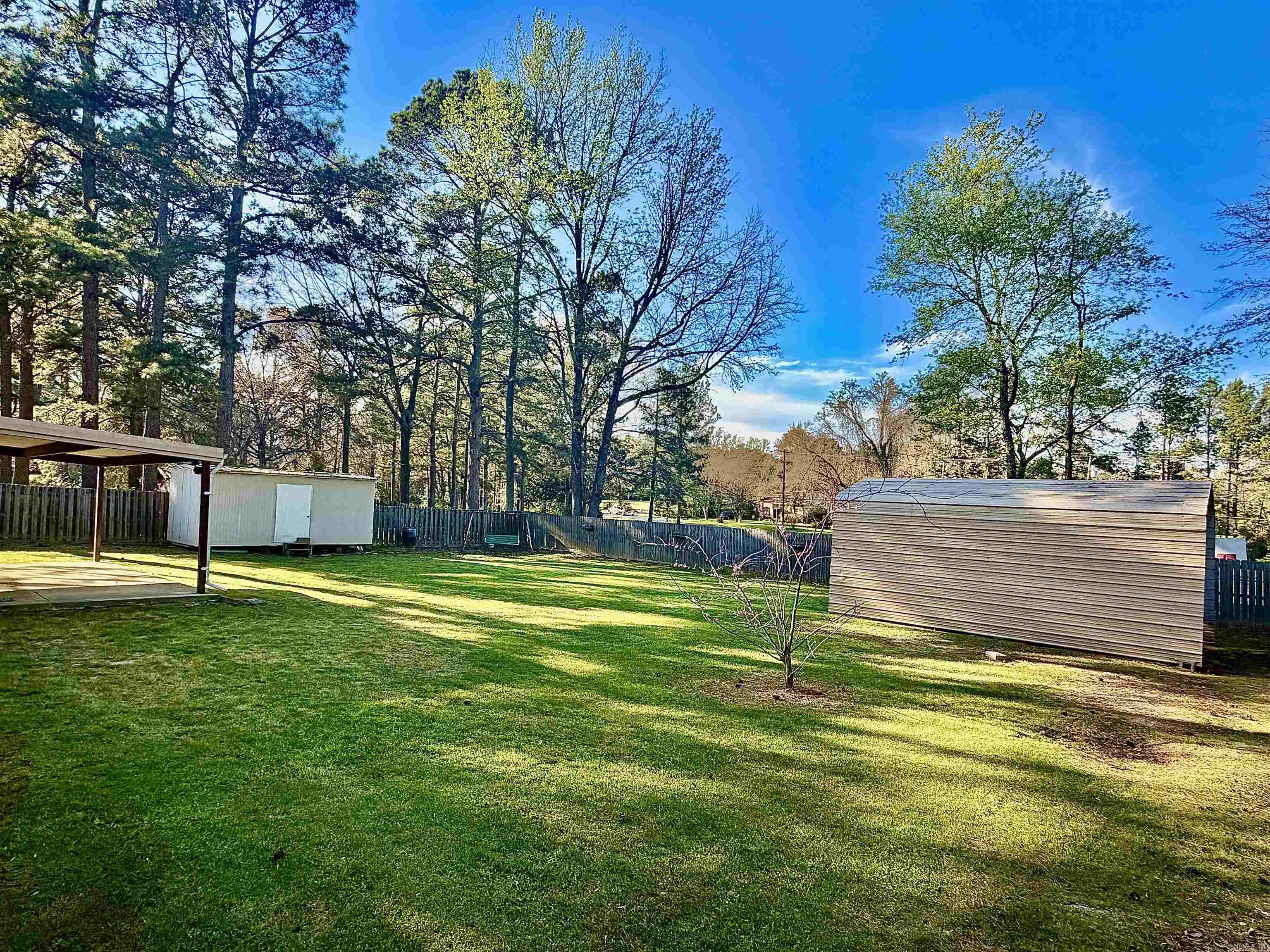 1354 Camellia  Camden, AR