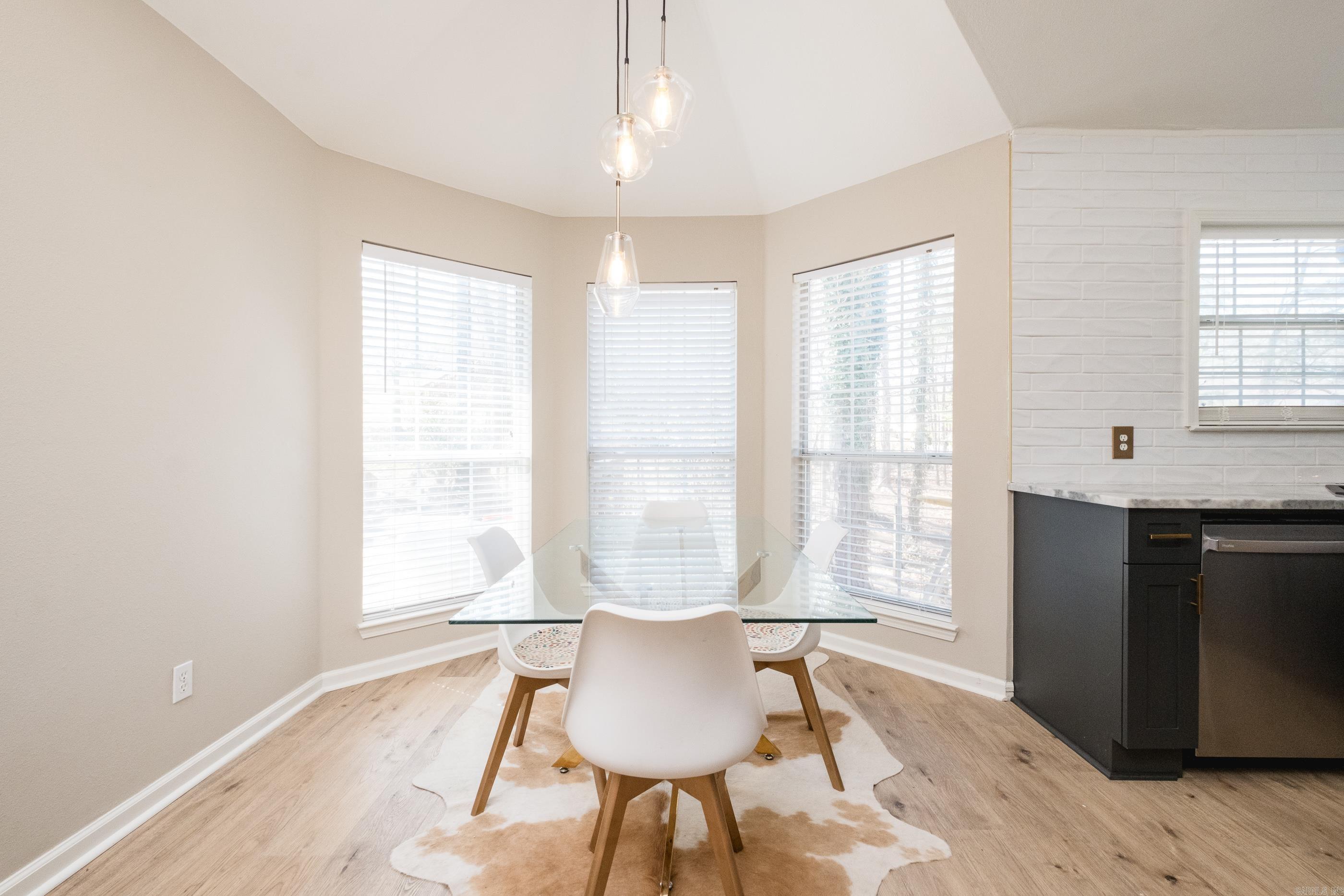 2 Green Oaks Cove  Maumelle, AR