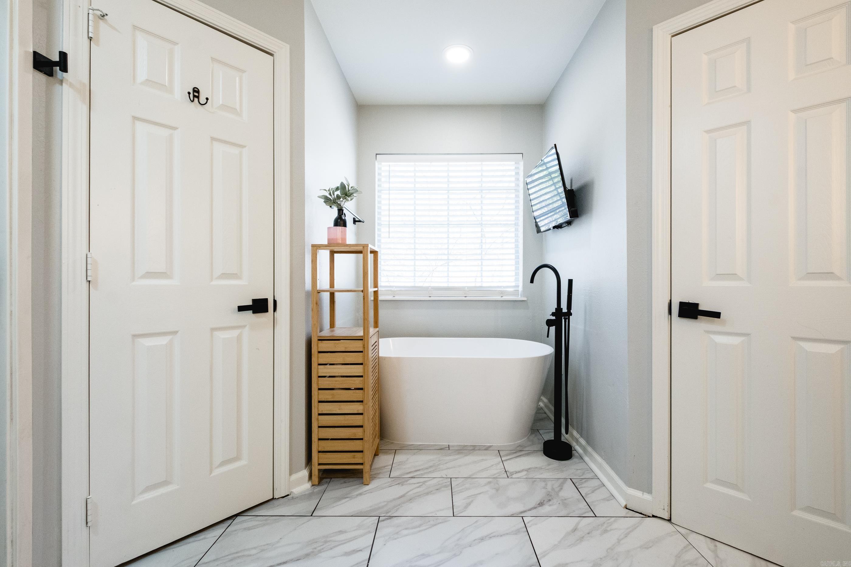 2 Green Oaks Cove  Maumelle, AR