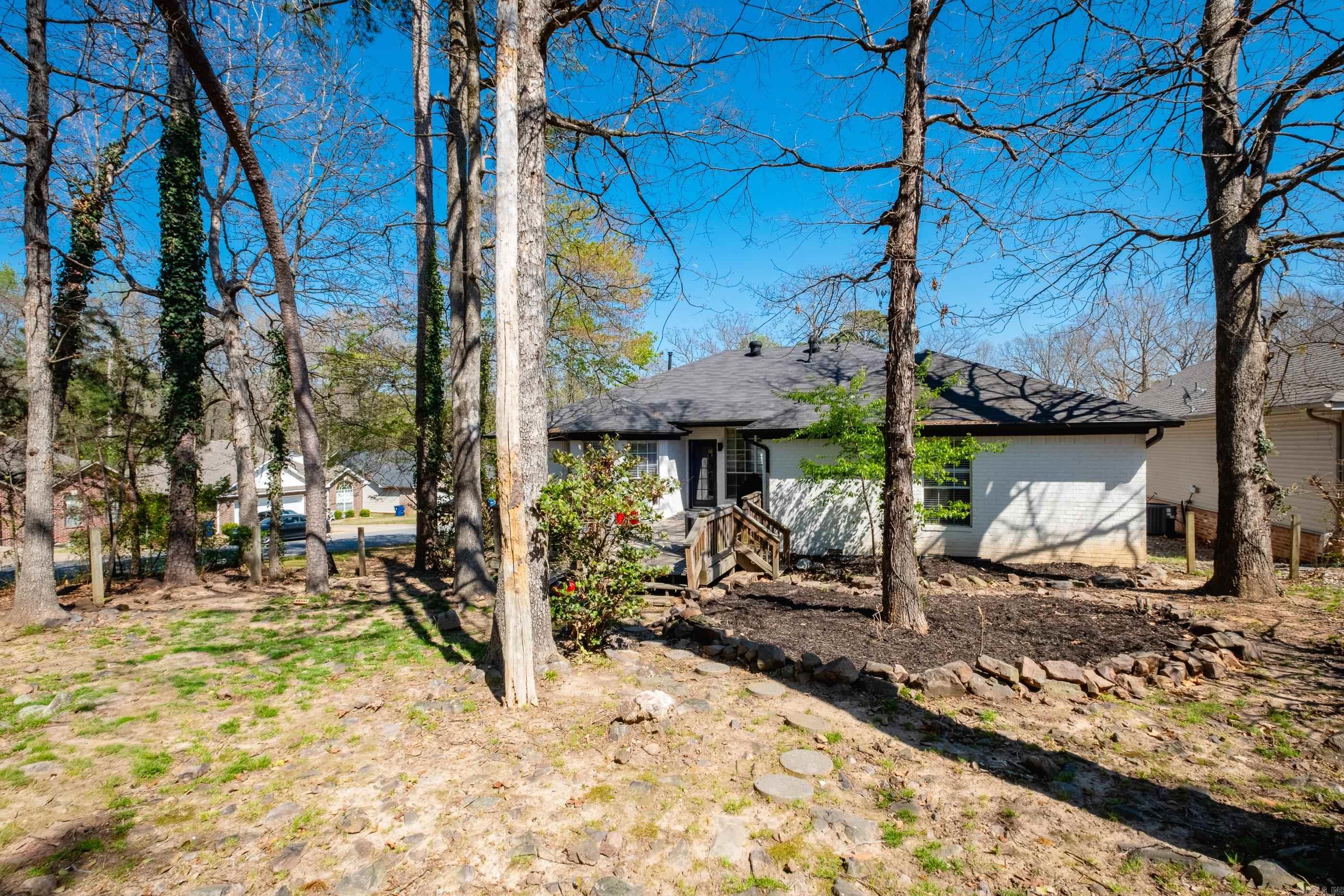 2 Green Oaks Cove  Maumelle, AR