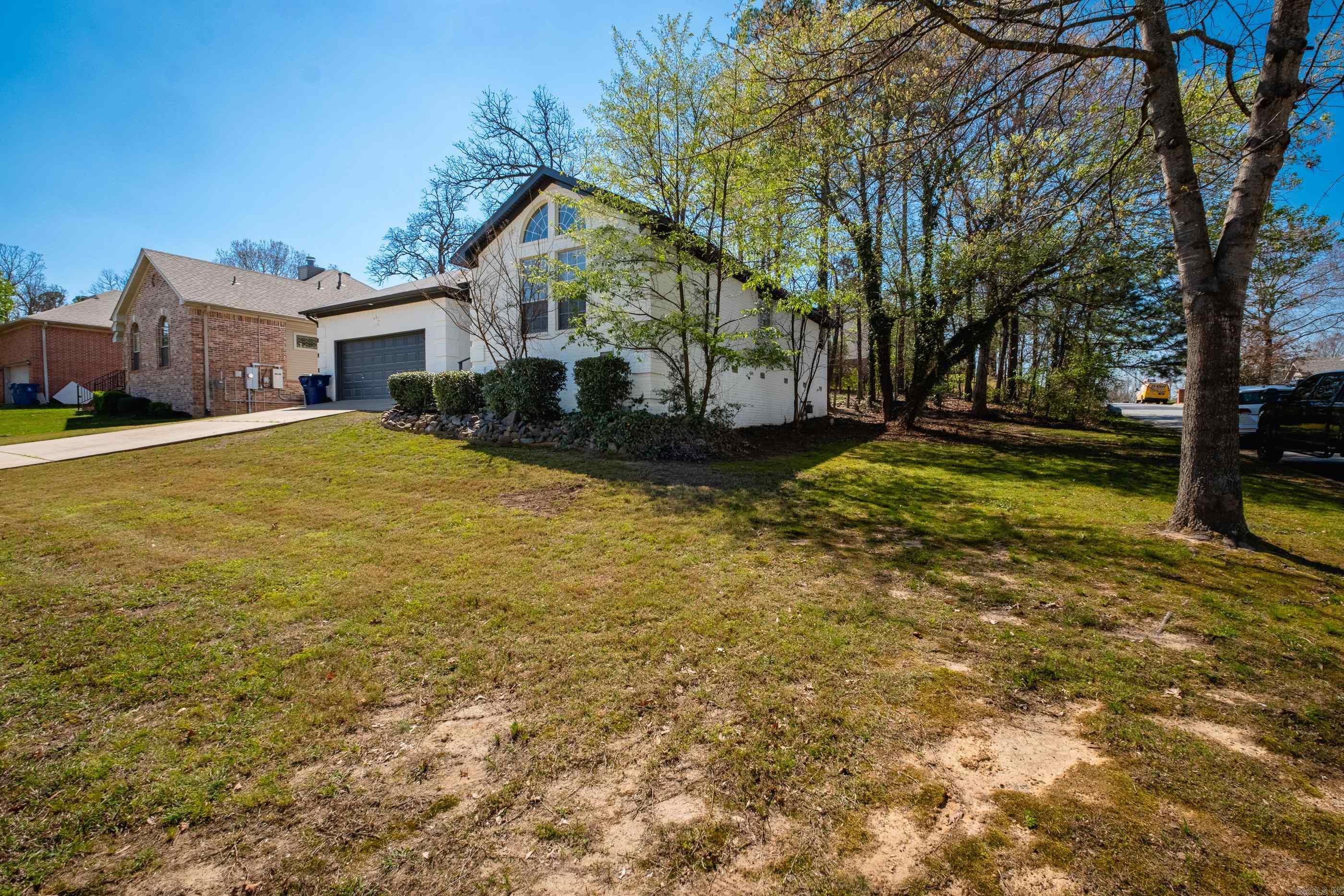 2 Green Oaks Cove  Maumelle, AR