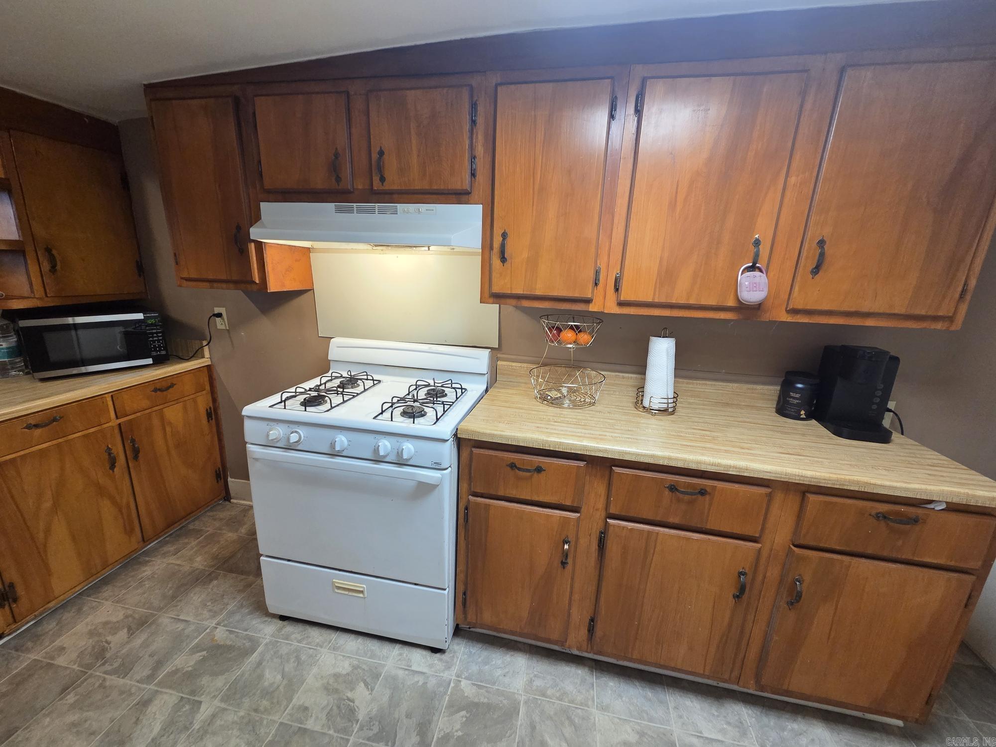 407 E Market  Searcy, AR