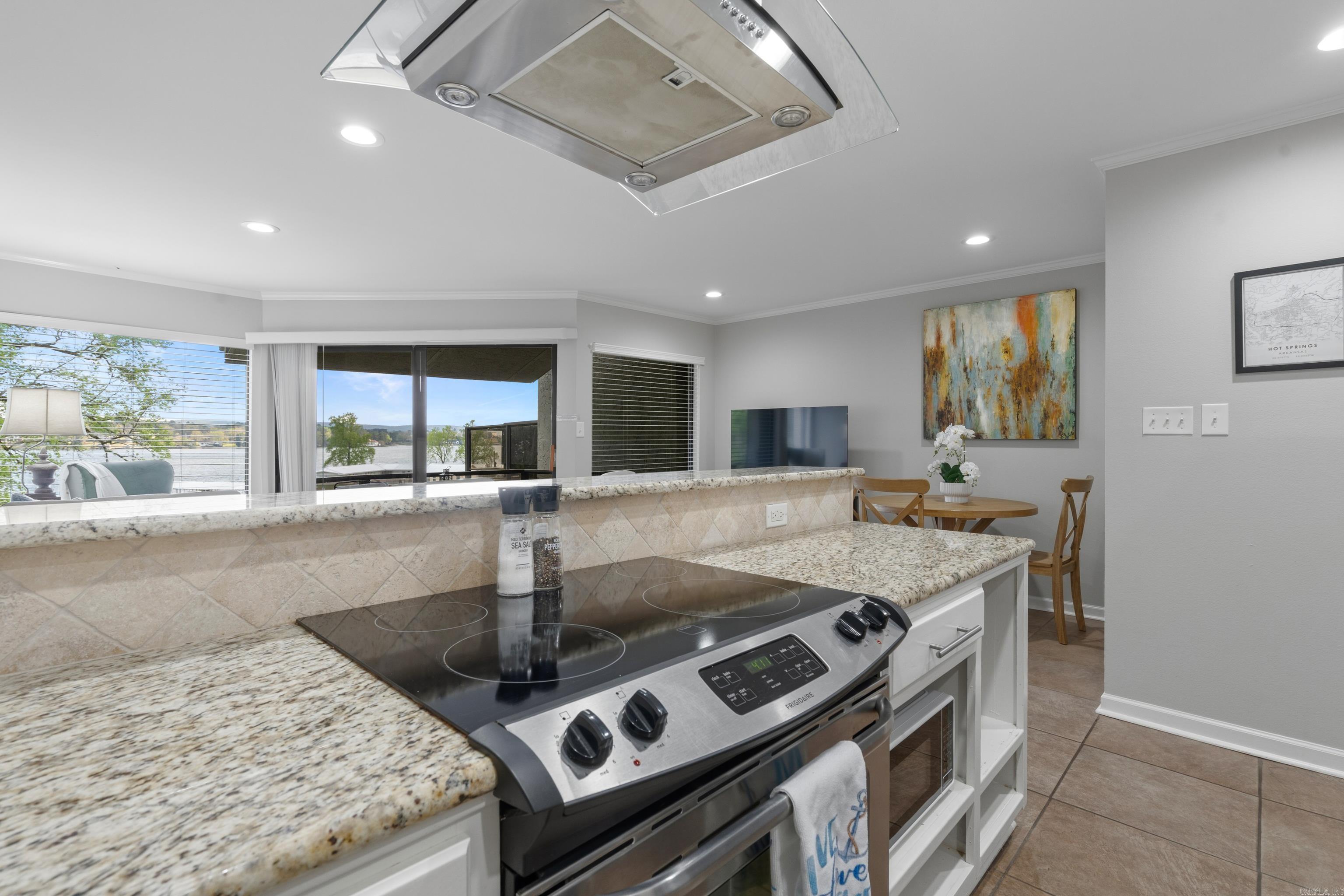 270 Lake Hamilton  Hot Springs, AR